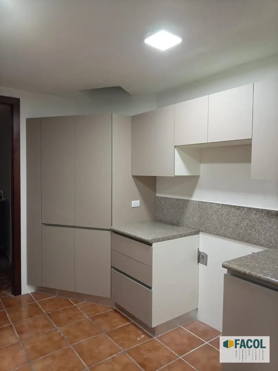 🏠 Casa en Renta, Zona 14. la Villa — Casa en Alquiler en La Villa, Zona 14, Guatemala, Ciudad — foto 9 de 13