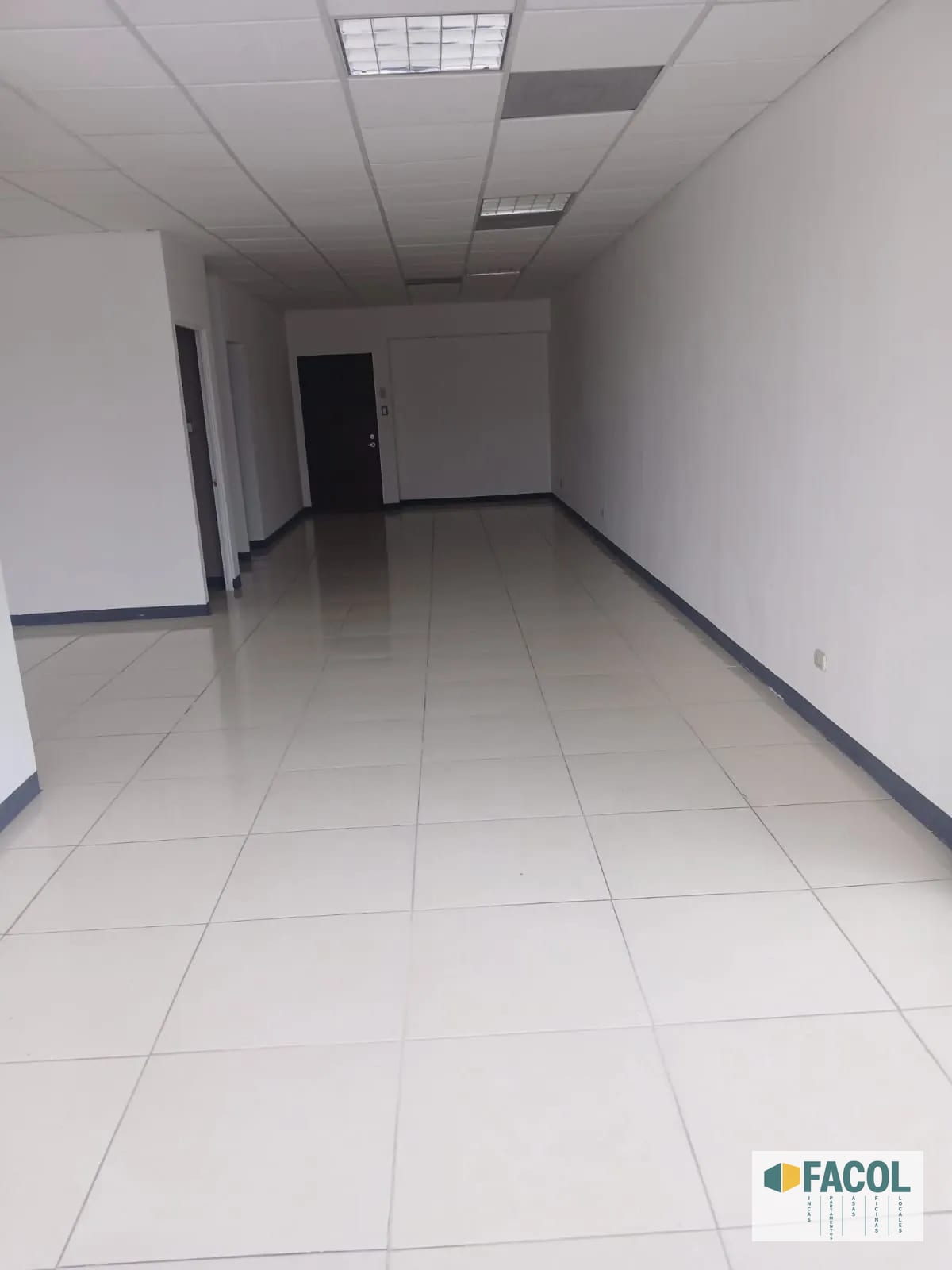 🏢 Zona Pradera, Zona 10 – Oficina en Renta — Oficina en Alquiler en Zona Pradera, Zona 10, Guatemala, Ciudad — foto 2 de 4