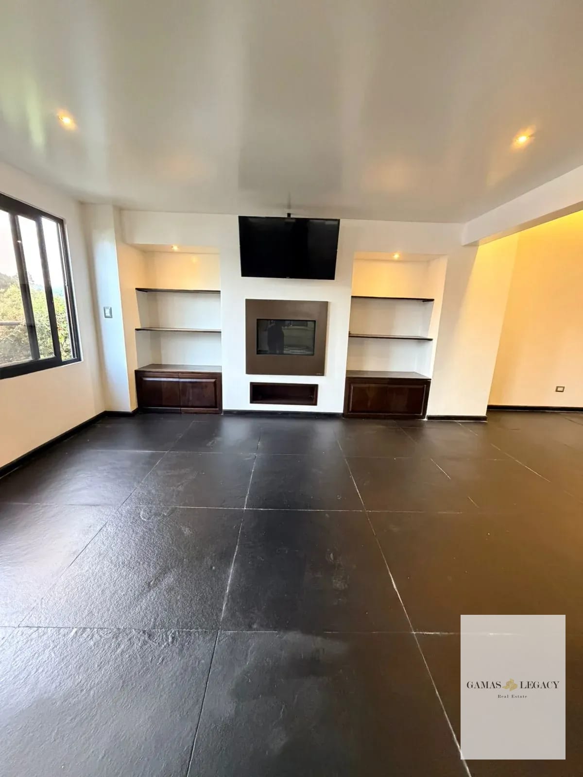 Casa en Venta | Casa de esquina | Santuaria Muxbal — Casa en Venta en Santuaria Muxbal, Muxbal, Guatemala, Ciudad — foto 3 de 16