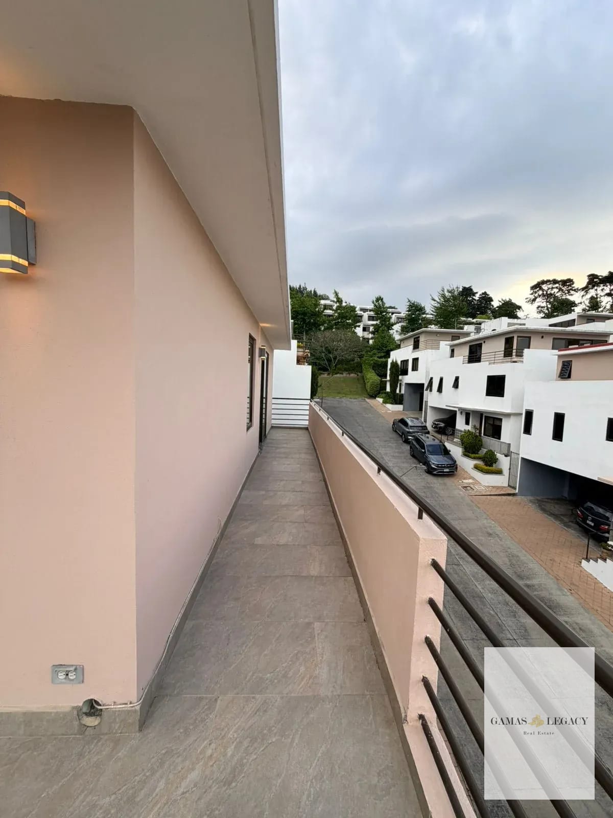 Casa en Venta | Casa de esquina | Santuaria Muxbal — Casa en Venta en Santuaria Muxbal, Muxbal, Guatemala, Ciudad — foto 14 de 16
