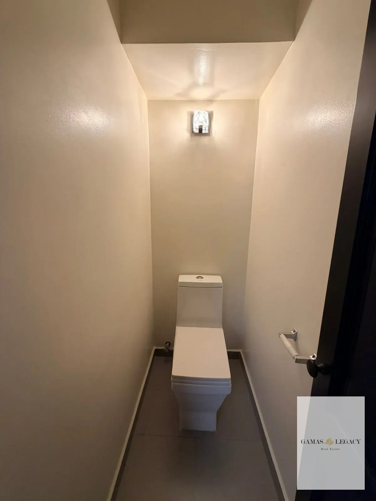 Casa en Venta | Casa de esquina | Santuaria Muxbal — Casa en Venta en Santuaria Muxbal, Muxbal, Guatemala, Ciudad — foto 9 de 16