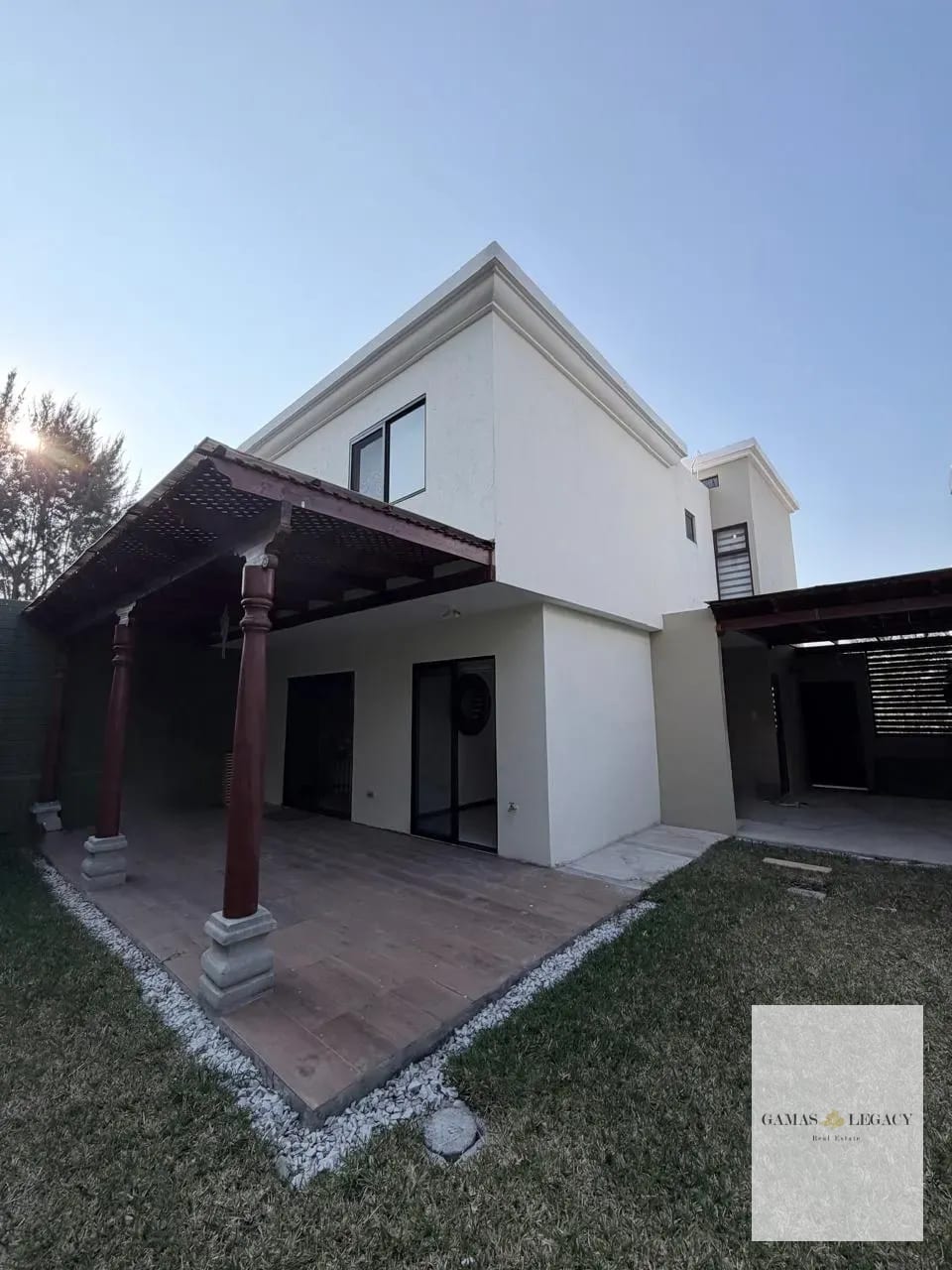 CASA EN VENTA | SAN ISIDRO | ZONA 16 — Casa en Venta en Zona 16, Guatemala, Ciudad — foto 1 de 12