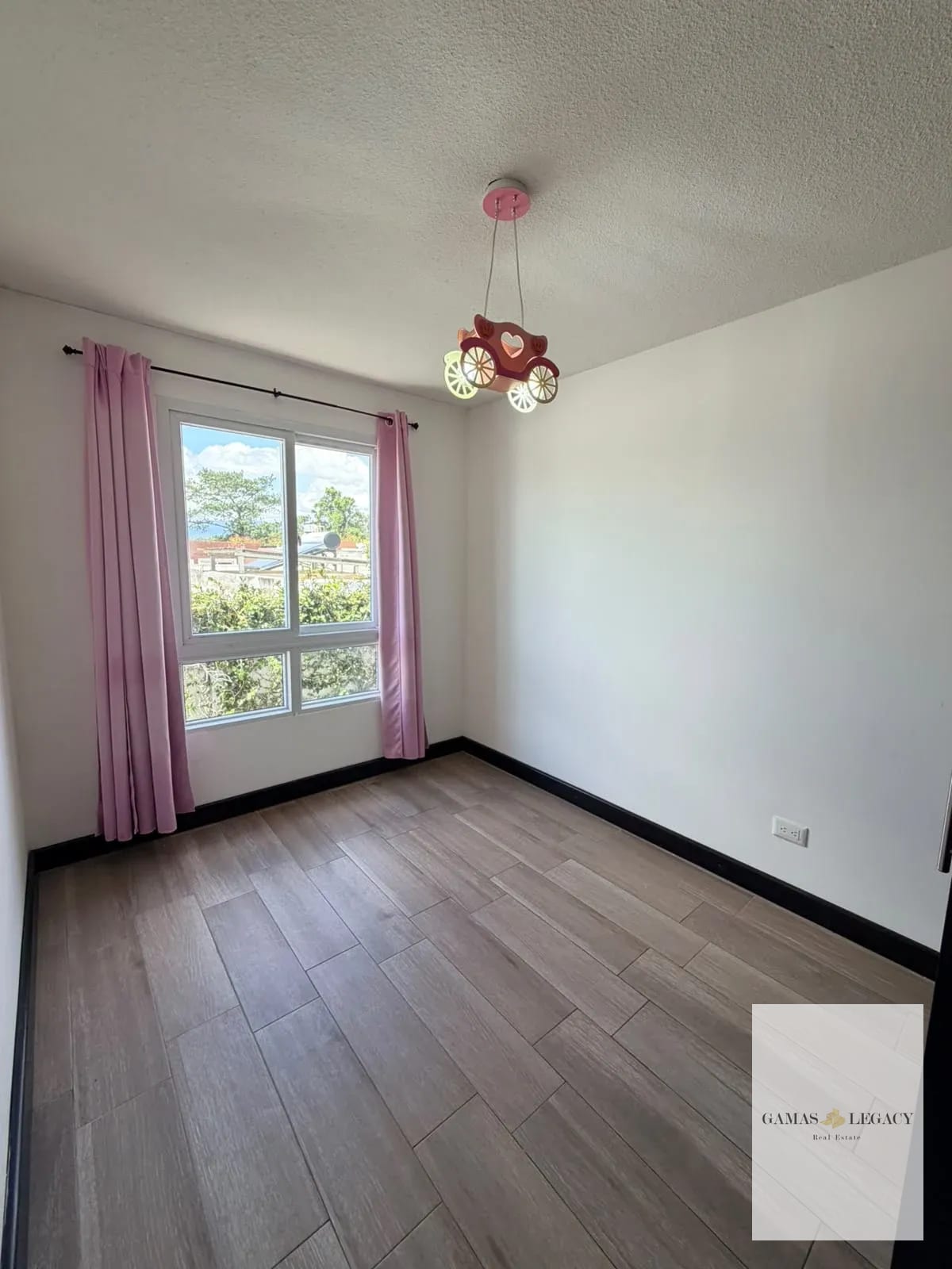 Casa en Venta | Residenciales Arboretto | Santa Catarina Pinula — Casa en Venta en Santa Catarina Pinula, Guatemala, Ciudad — foto 14 de 17