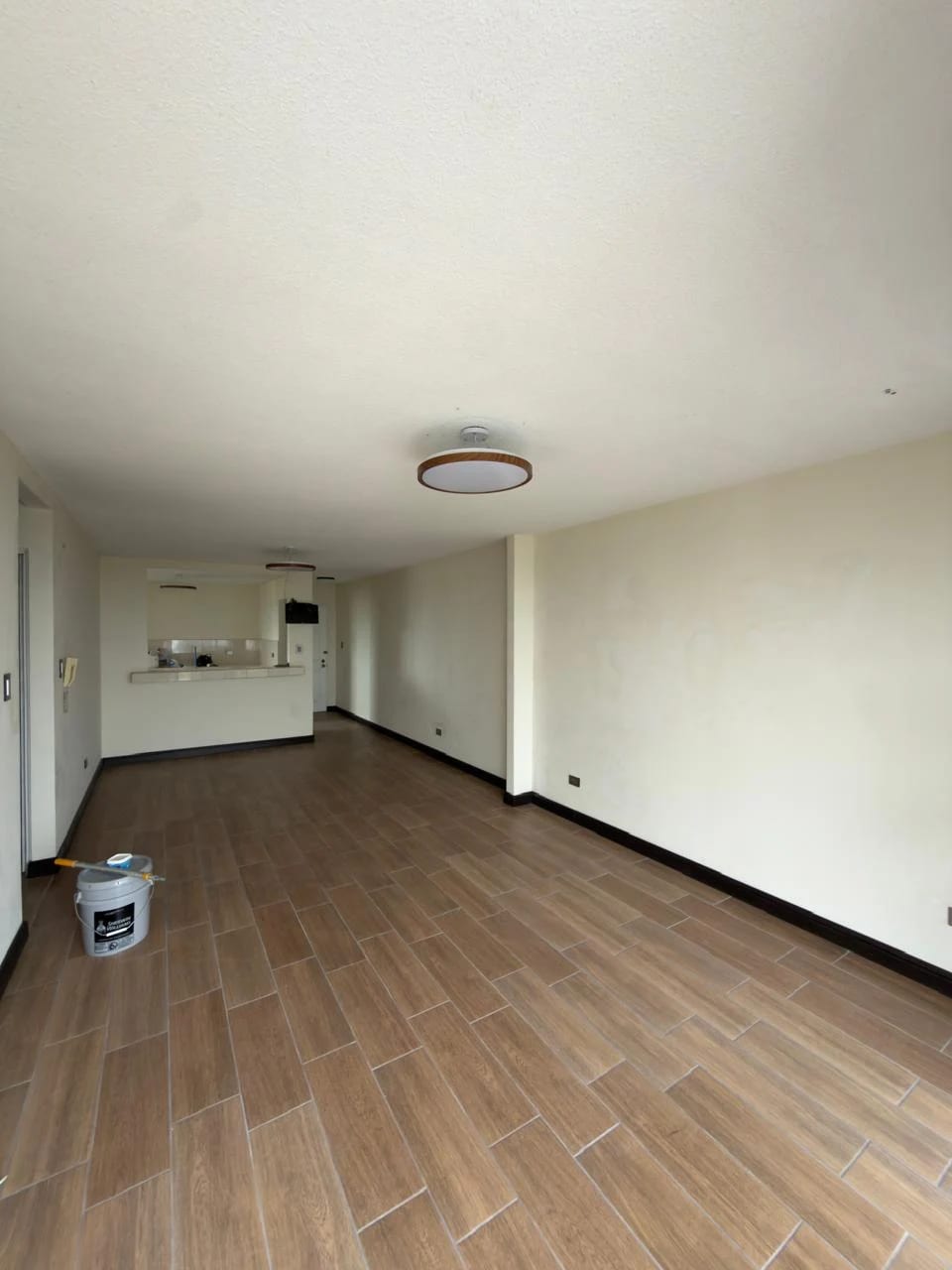 Apto. en renta Las Charcas zona 11 — Apartamento en Alquiler en Balcones de Las Charcas, Zona 11, Guatemala, Ciudad — foto 2 de 7