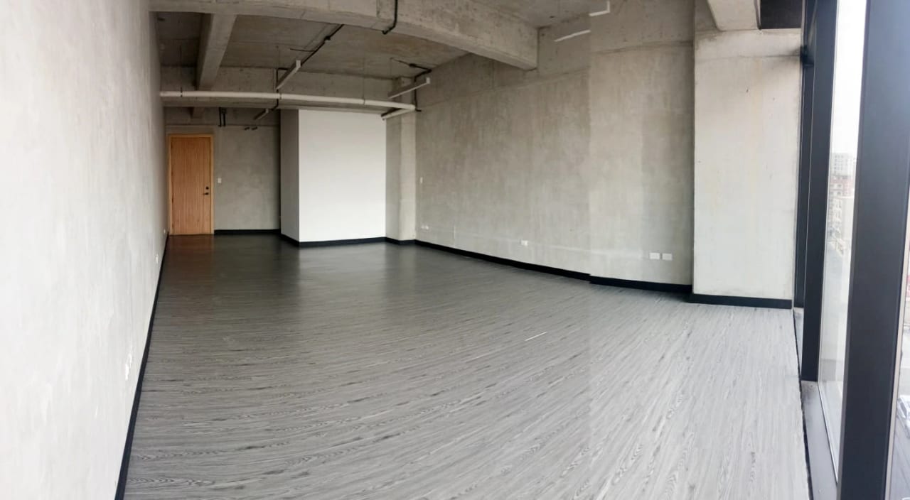 Oficina en renta, excelente ubicación en zona 10 — Oficina en Alquiler en Edificio 01010 (Cero Diez Diez), Zona 10, Guatemala, Ciudad — foto 3 de 9