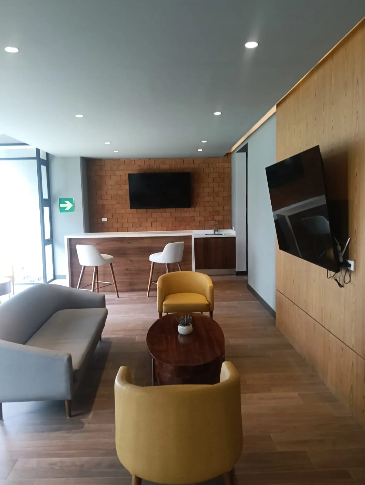 RENTO APTO NUEVO/PARA ESTRENAR, ZONA 13 ESSENZA REF.6899 — Apartamento en Alquiler en Zona 13, Guatemala, Ciudad — foto 3 de 11