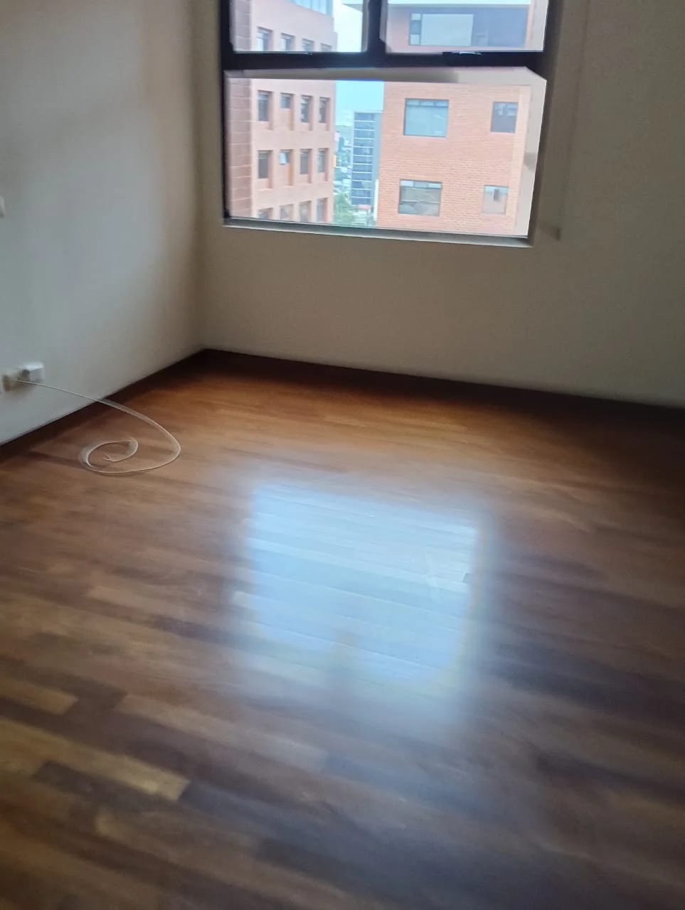 Vendo Apto Z.10 Edif. Mirafiori REF.6827 *110 M2, 2 Hab, 2 Baños, 2 Parqueos — Apartamento en Venta en Zona 10, Guatemala, Ciudad — foto 7 de 16