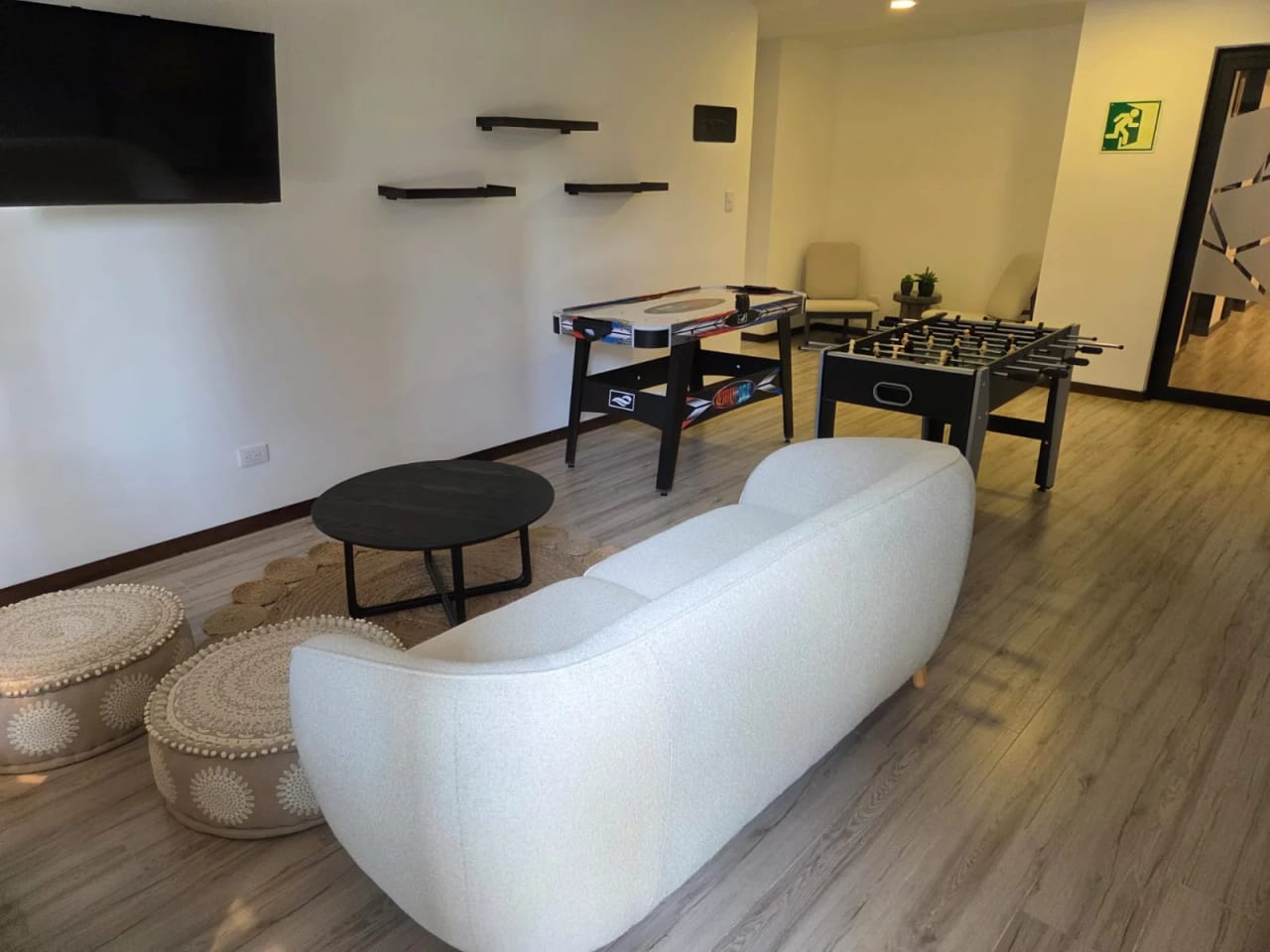 VENDO TRES APTOS NUEVOS EDIF. NEO ZONA 10 REF.6920 — Apartamento en Venta en Zona 10, Guatemala, Ciudad — foto 4 de 13