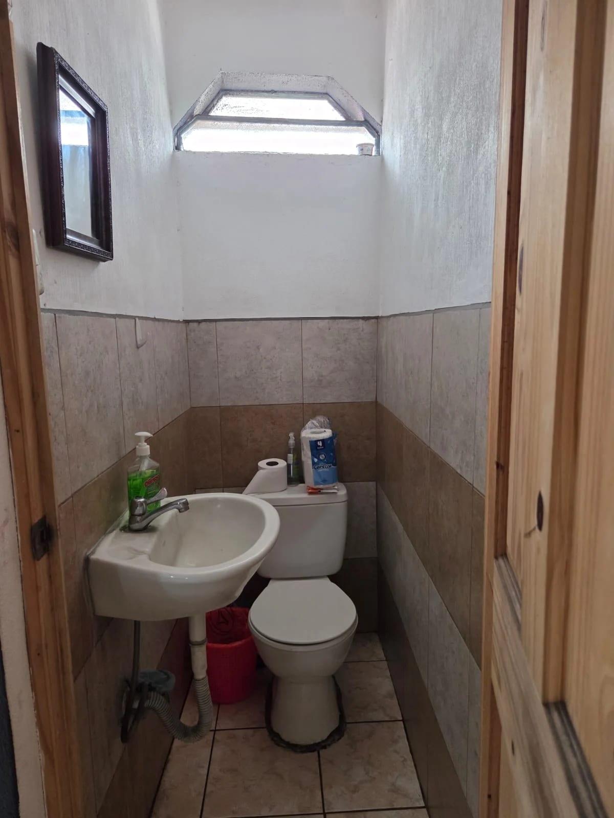 VENDO CASA ZONA 1 MUY CERCA MERCADO SAN MARTIN REF.6921 — Casa en Venta en Zona 1, Guatemala, Ciudad — foto 11 de 16