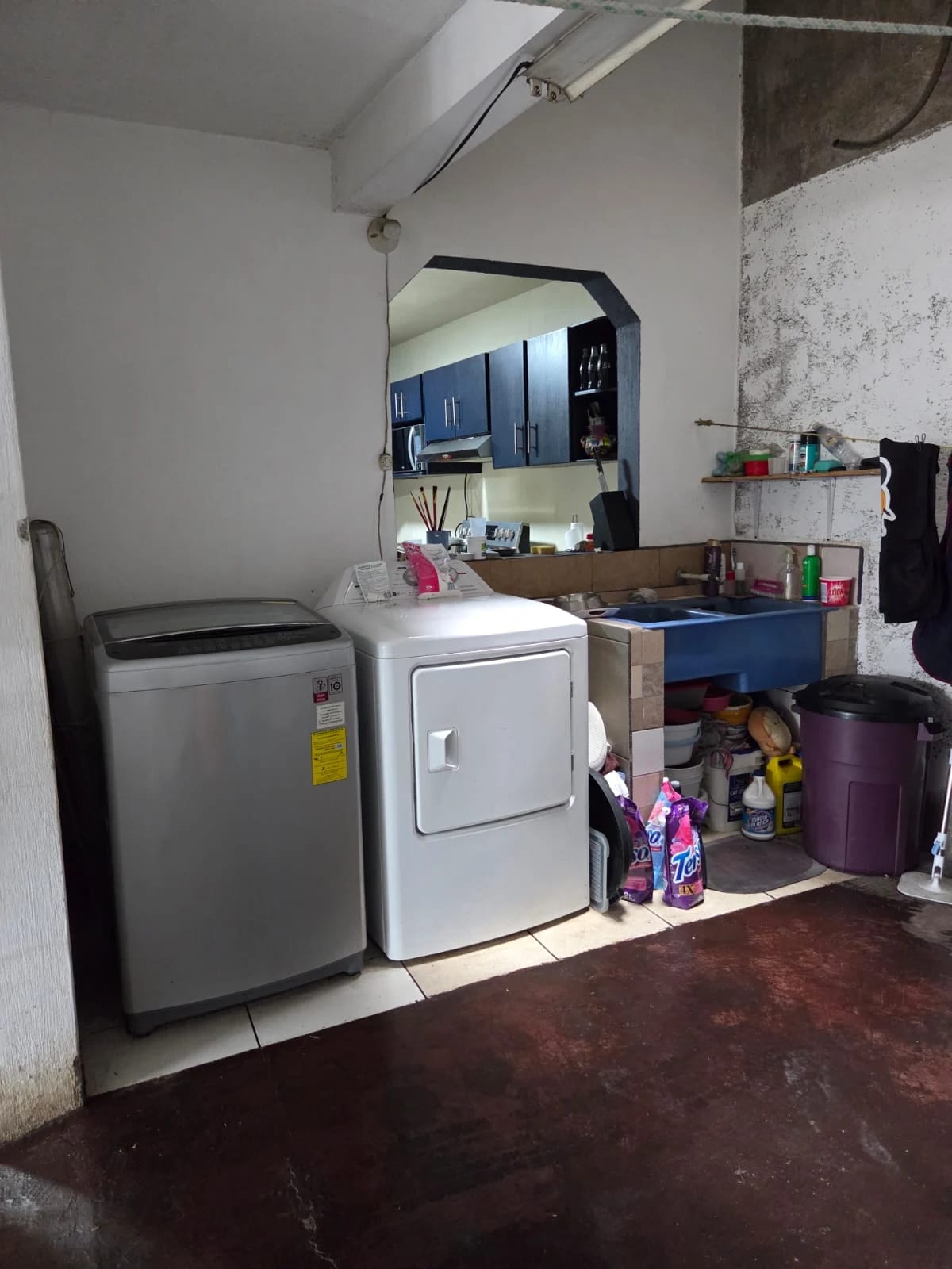 VENDO CASA ZONA 1 MUY CERCA MERCADO SAN MARTIN REF.6921 — Casa en Venta en Zona 1, Guatemala, Ciudad — foto 14 de 16