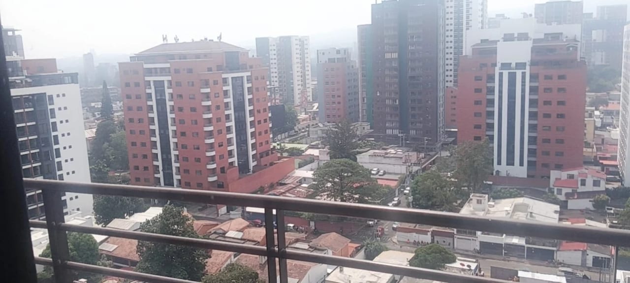 VENDO APTO Z.10 EDIF. MIRAFIORI REF.6827 — Apartamento en Venta en Zona 10, Guatemala, Ciudad — foto 1 de 14