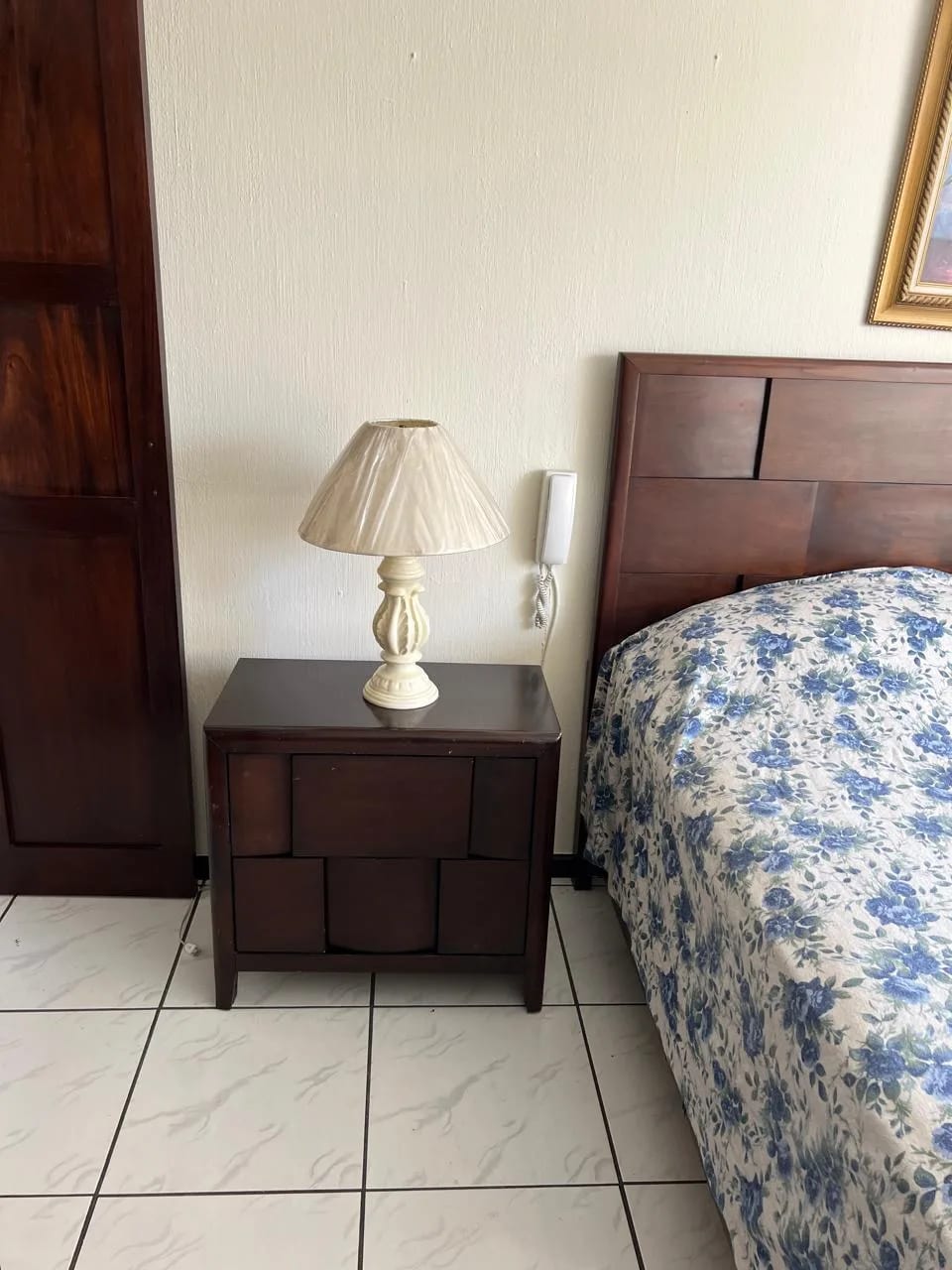 RENTO APTO Z.9 AMUEBLADO EDIF.12-29 REF.6902 *3 HAB, 2 BAÑOS, 2 PARQUEOS, Q.9000* — Apartamento en Alquiler en Zona 9, Guatemala, Ciudad — foto 11 de 17