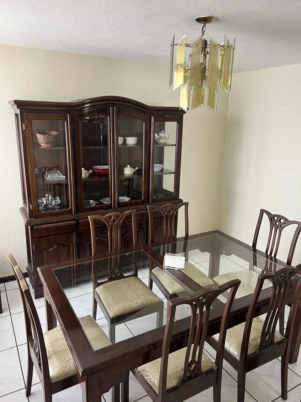 Rento Apto Z.9 Amueblado EDIF.12-29 REF.6902 *3 Hab, 2 Baños, 2 Parq — Apartamento en Alquiler en Zona 9, Guatemala, Ciudad — foto 4 de 17