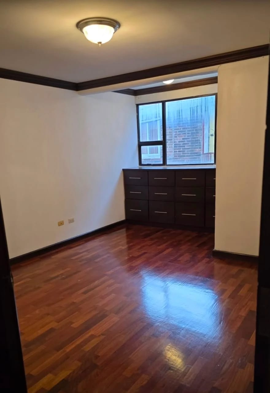 Rento Apto 3 Hab Zona 14 la Villa REF.6941 — Apartamento en Alquiler en Zona 14, Guatemala, Ciudad — foto 2 de 16