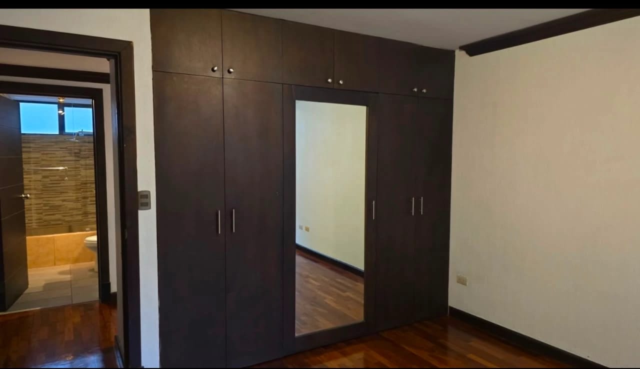Rento Apto 3 Hab Zona 14 la Villa REF.6941 — Apartamento en Alquiler en Zona 14, Guatemala, Ciudad — foto 15 de 15