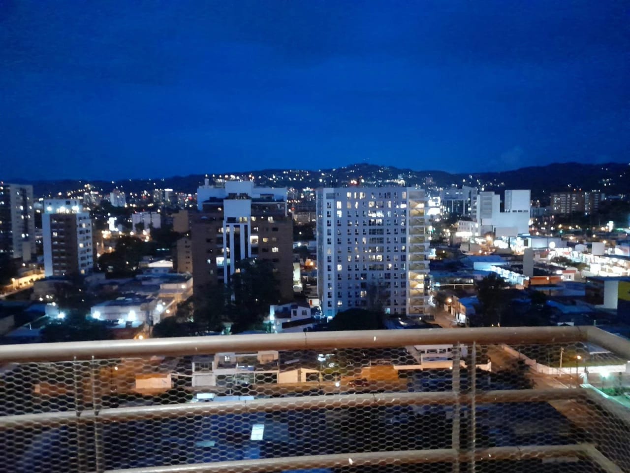 Vendo Apto Z.10 Edif. Mirafiori REF.6827 *110 M2, 2 Hab, 2 Baños — Apartamento en Venta en Zona 10, Guatemala, Ciudad — foto 15 de 17