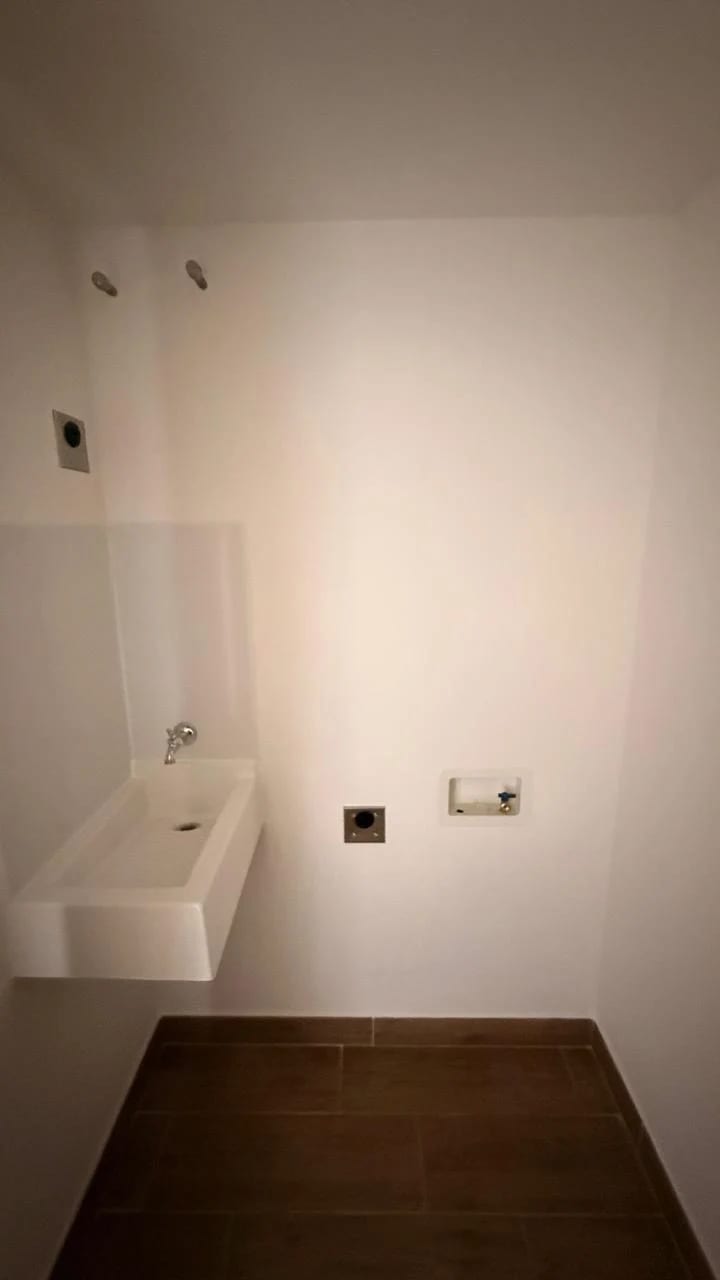 Rento Apto Nuevo Modra 2 Zona 4 Ref 6944 *1 Hab, 1 Baño, 1 Parqueo — Apartamento en Alquiler en Zona 4, Guatemala, Ciudad — foto 14 de 14