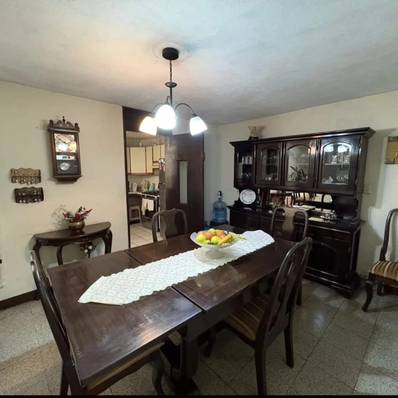 Vendo Casa Zona 11 Col. Loma Linda REF.6950 — Casa en Venta en Zona 11, Guatemala, Ciudad — foto 3 de 8