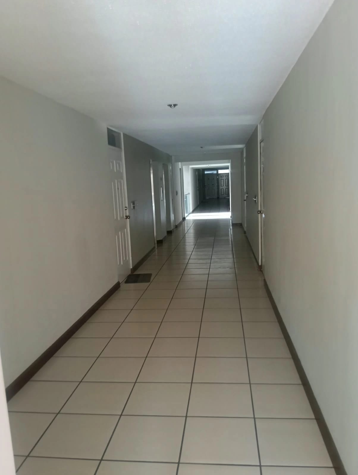 Rento Apto Zona 1, Historico 1, REF.6943 *2 Hab, Estudio, 2 Baños — Apartamento en Alquiler en Zona 1, Guatemala, Ciudad — foto 9 de 17