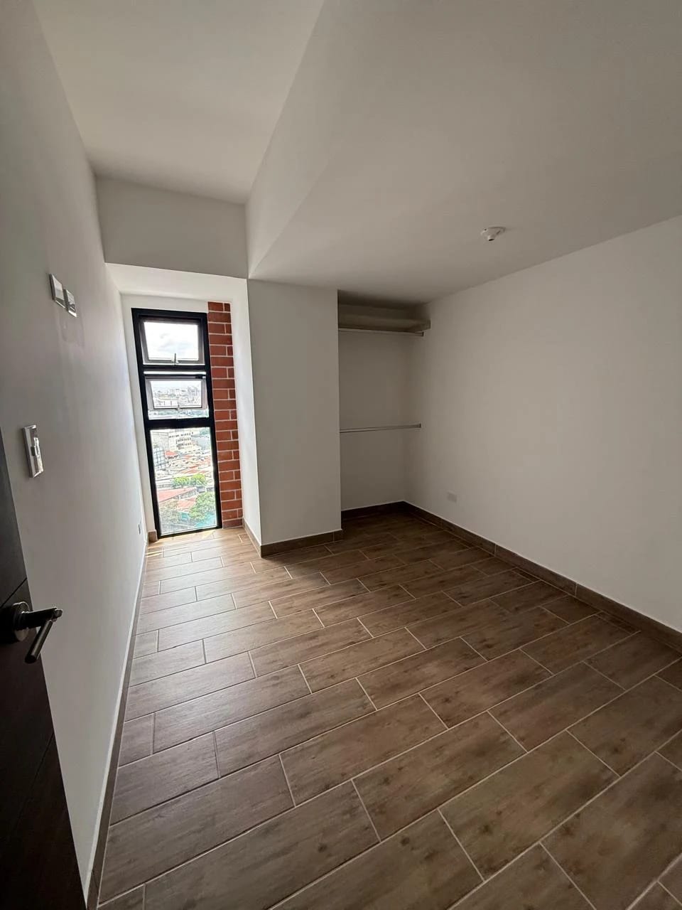 Rento Apto Nuevo Modra 2 Zona 4 Ref 6944 *1 Hab, 1 Baño, 1 Parqueo — Apartamento en Alquiler en Zona 4, Guatemala, Ciudad — foto 3 de 17
