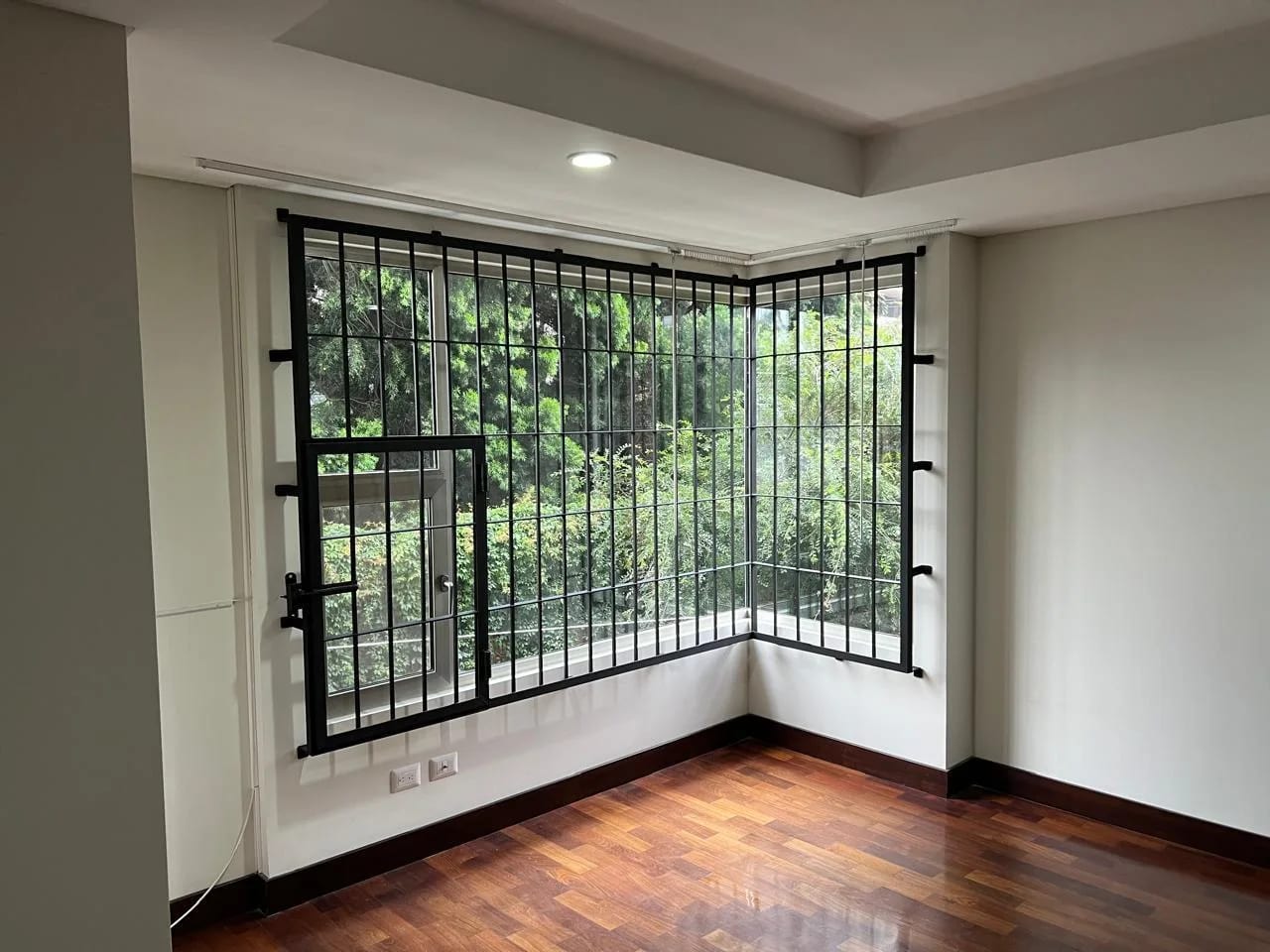 Vendo/rento Apto Zona 10 Edif. Santa Sofia REF.6957 *183M2, 3 Hab — Apartamento en Venta en Zona 10, Guatemala, Ciudad — foto 3 de 17