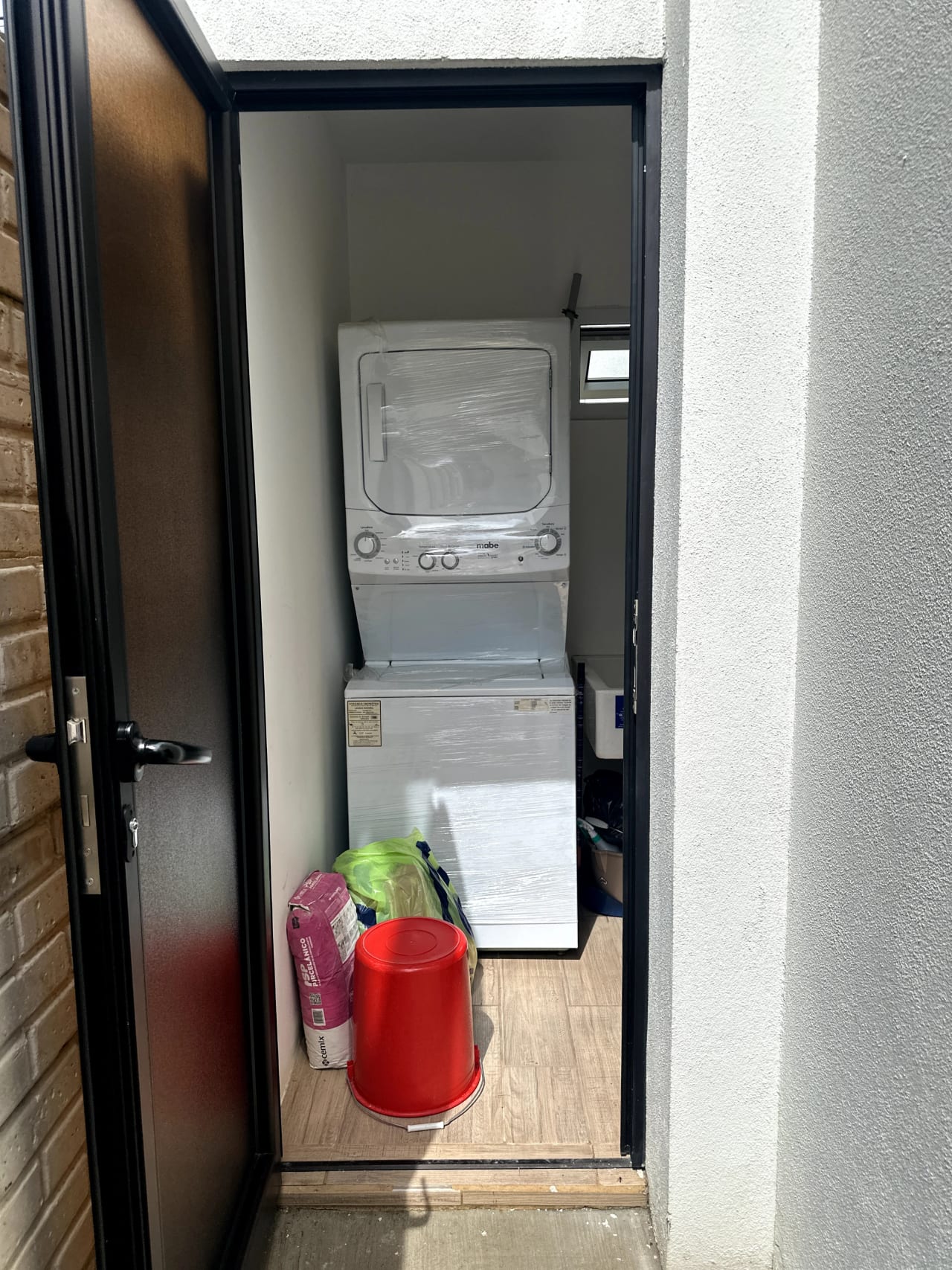 Lavandería — Casas en Bosques de Santa Elena 150m2 — Casa en Venta en Carretera a El Salvador, Guatemala, Ciudad — foto 4 de 9