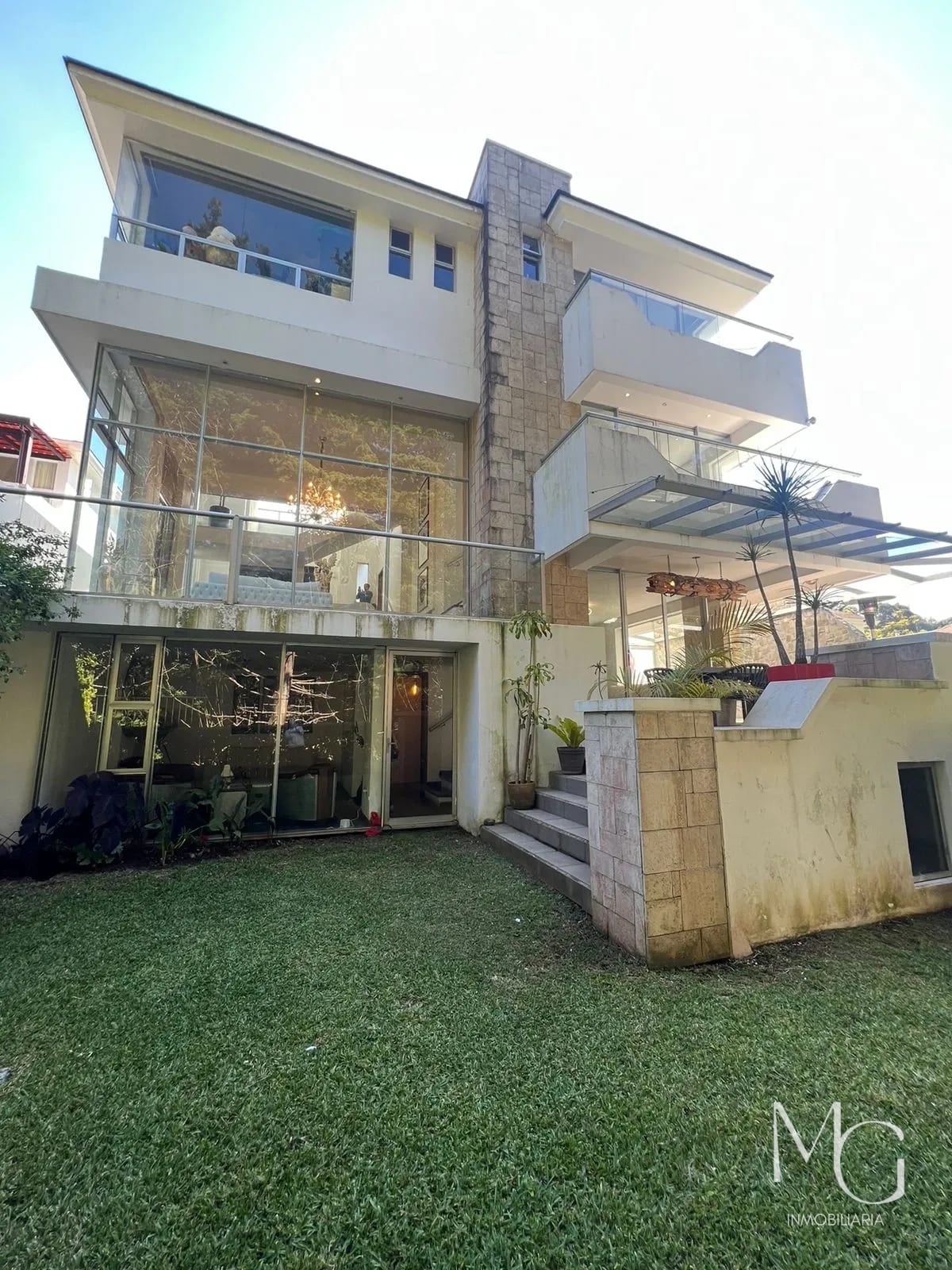 Casa en Venta Foresta-caes-ingreso a Fraijanes — Casa en Venta en Carretera a El Salvador, Guatemala, Ciudad — foto 1 de 3