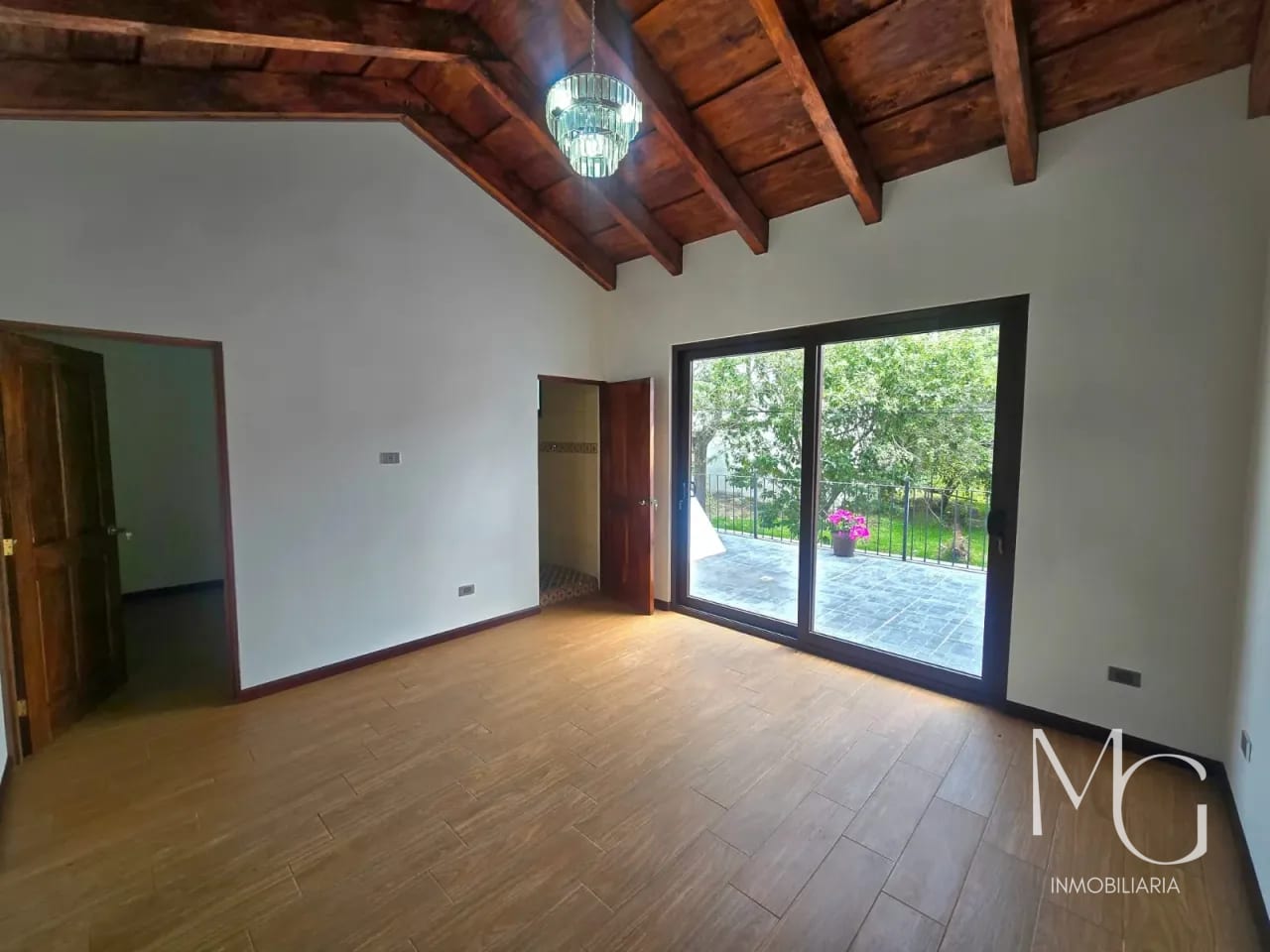 Se Vende Casa en Condominio Antigua Gardens en Alotenango, Sacatepéque — Casa en Venta en Alotenango, Sacatepéquez — foto 2 de 3