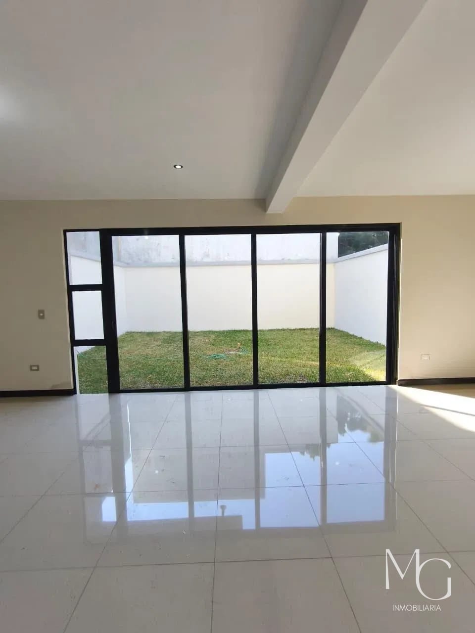 🔰 Casa Nueva en Venta – Hacienda Real Zona 16 — Casa en Venta en Zona 16, Guatemala, Ciudad — foto 4 de 4