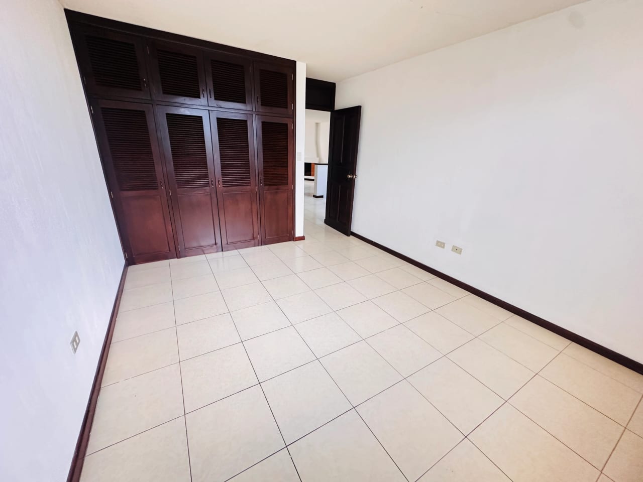 Casa en Venta, Santa Mónica VI 267 MTS2, 4 Dormitorios, Santa Mónica VI Olmeca — Casa en Venta en Carretera a El Salvador, Guatemala, Ciudad — foto 11 de 16