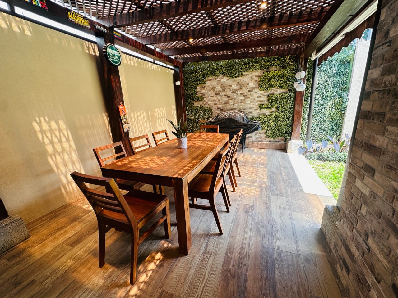 CASA EN RENTA, CONDOMINIO CUMBRES DE LA ARBOLEDA 240 MTS2, 4 DORMITORIOS, CARRETERA A EL SALVADOR. — Casa en Alquiler en Cumbres de La Arboleda, Carretera a El Salvador, Guatemala, Ciudad — foto 4 de 15