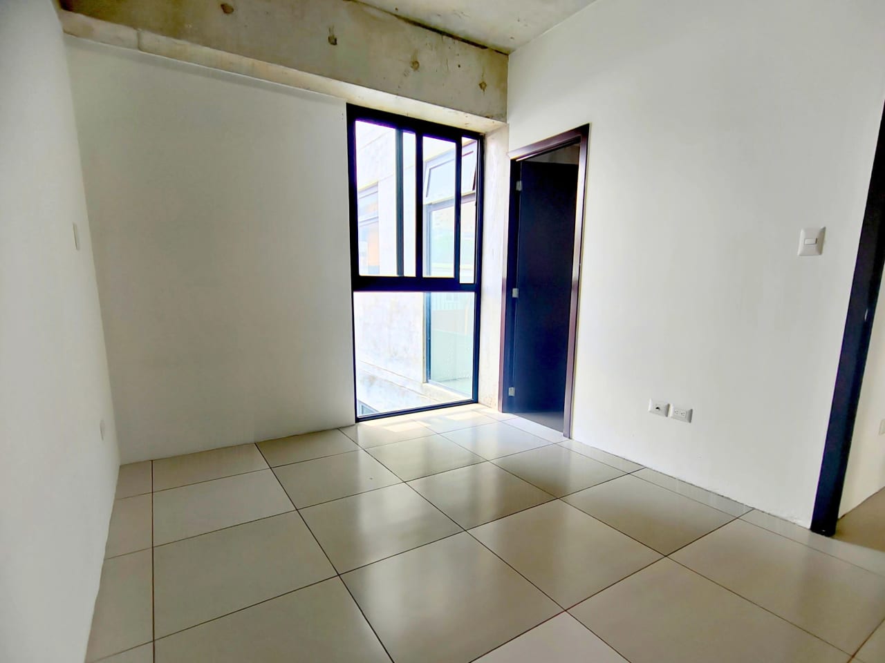 APARTAMENTO EDIF. RUE 3, ZONA 4 — Apartamento en Alquiler en Rue 3, Zona 4, Guatemala, Ciudad — foto 9 de 12