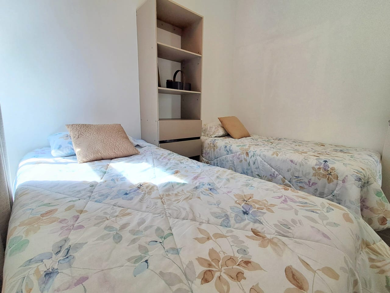 APARTAMENTO AMUEBLADO EDIFICIO QUINCE ESQUINA 69.8 MTS2, 2 DORMITORIOS, ZONA 15 — Apartamento en Alquiler en Quince Esquina, Zona 15, Guatemala, Ciudad — foto 5 de 16