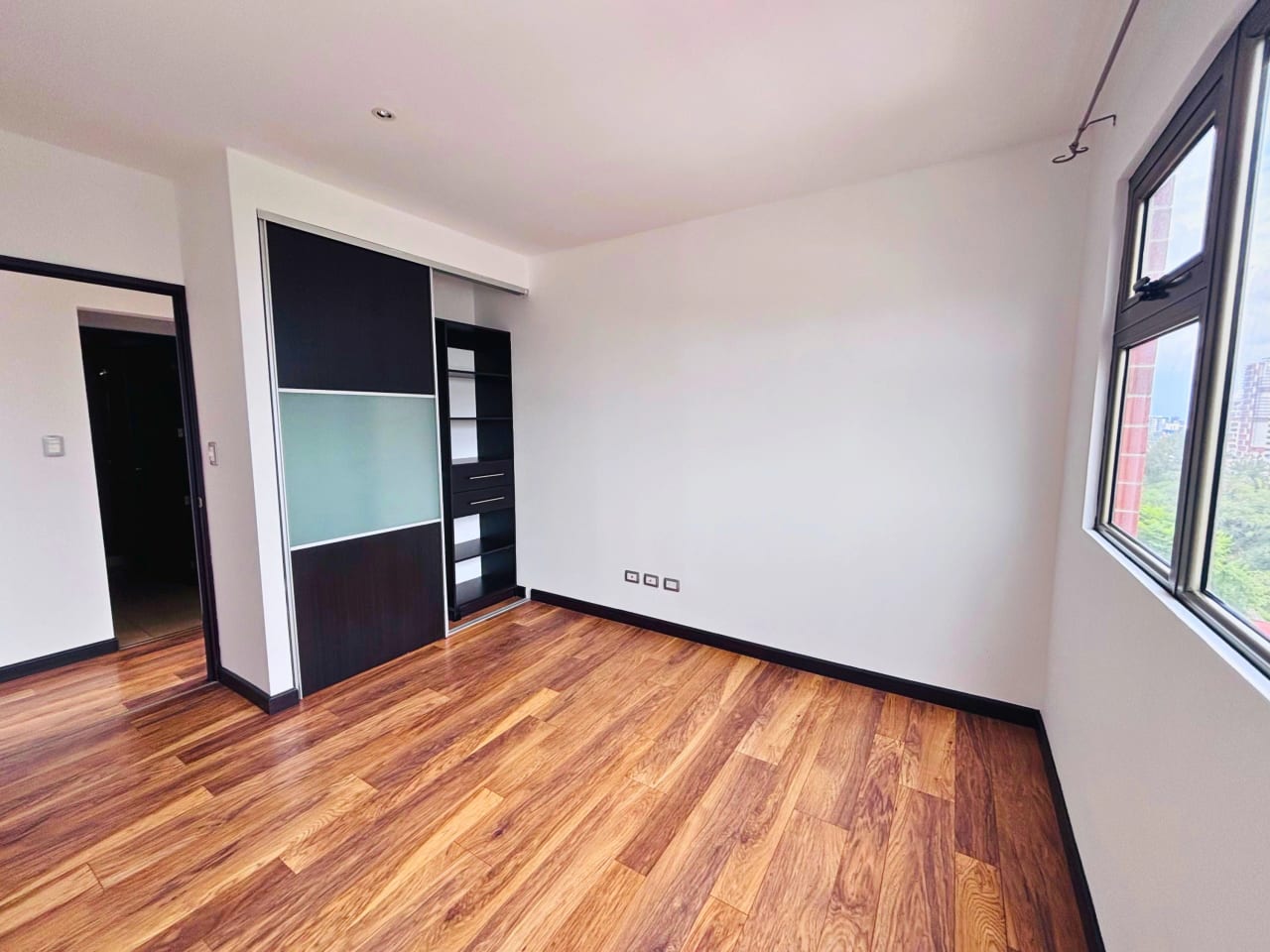 APTO EN EDIFICIO BOUTIQUE 2 HAB. / EDIF. TORRE VERDE Z.15 — Apartamento en Venta en Torre Verde, Zona 15, Guatemala, Ciudad — foto 9 de 17