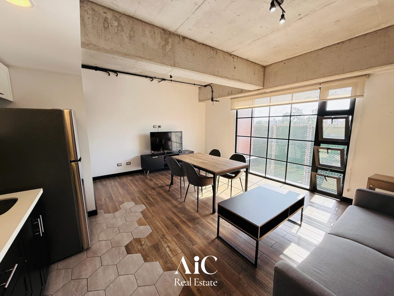 Apartamento Amplio y Moderno 2 Habitaciones Zona 14 Edif. Zoe — Apartamento en Alquiler en Zoe Apartments, Zona 14, Guatemala, Ciudad — foto 2 de 13