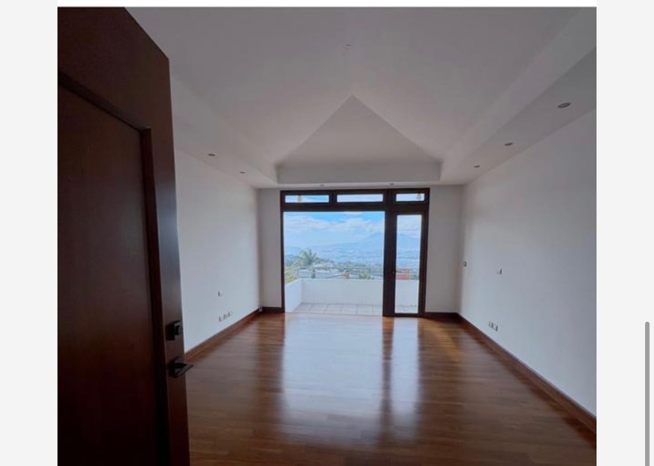 Alquiler Casa Casco San Rafael — Casa en Alquiler en Bellas Luces, Santa Catarina Pinula, Guatemala, Ciudad — foto 4 de 9