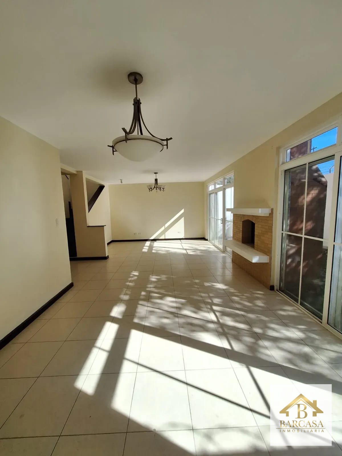 Se vende casa en Residenciales Manantiales km 19.5 carretera a San Jose Pinula — Casa en Venta en Los Manantiales, Carretera a El Salvador, Guatemala, Ciudad — foto 2 de 16