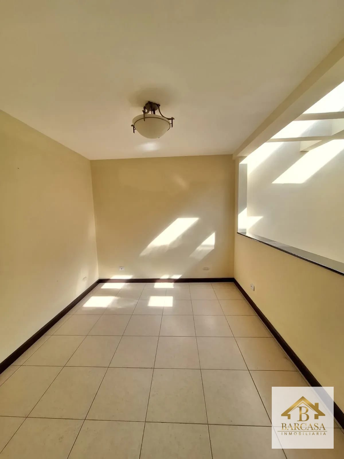 Se vende casa en Residenciales Manantiales km 19.5 carretera a San Jose Pinula — Casa en Venta en Los Manantiales, Carretera a El Salvador, Guatemala, Ciudad — foto 10 de 16