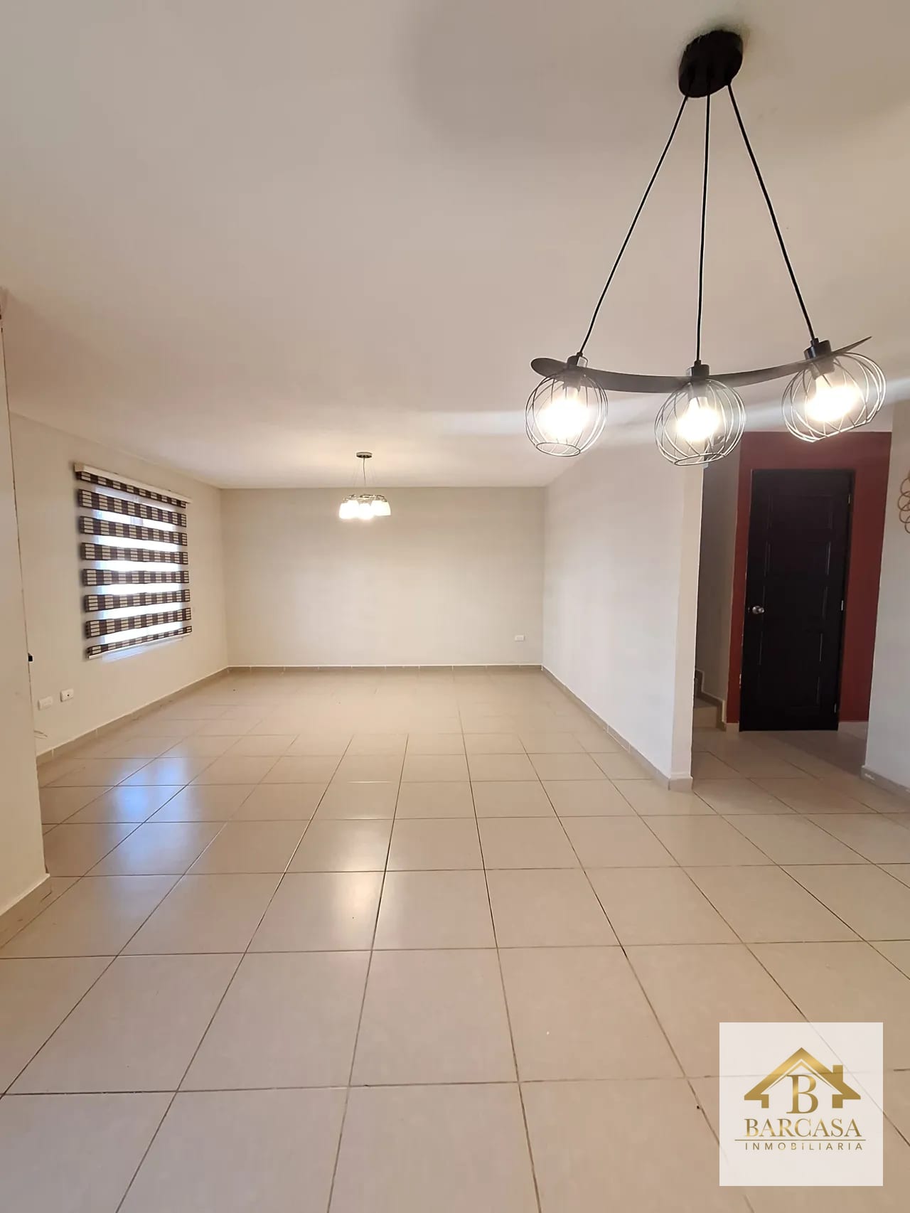 Se vende casa km 30 carretera al salvador. 4 habitaciones condominio con piscinas — Casa en Venta en Alamedas de Santo Domingo, Carretera a El Salvador, Guatemala, Ciudad — foto 2 de 16