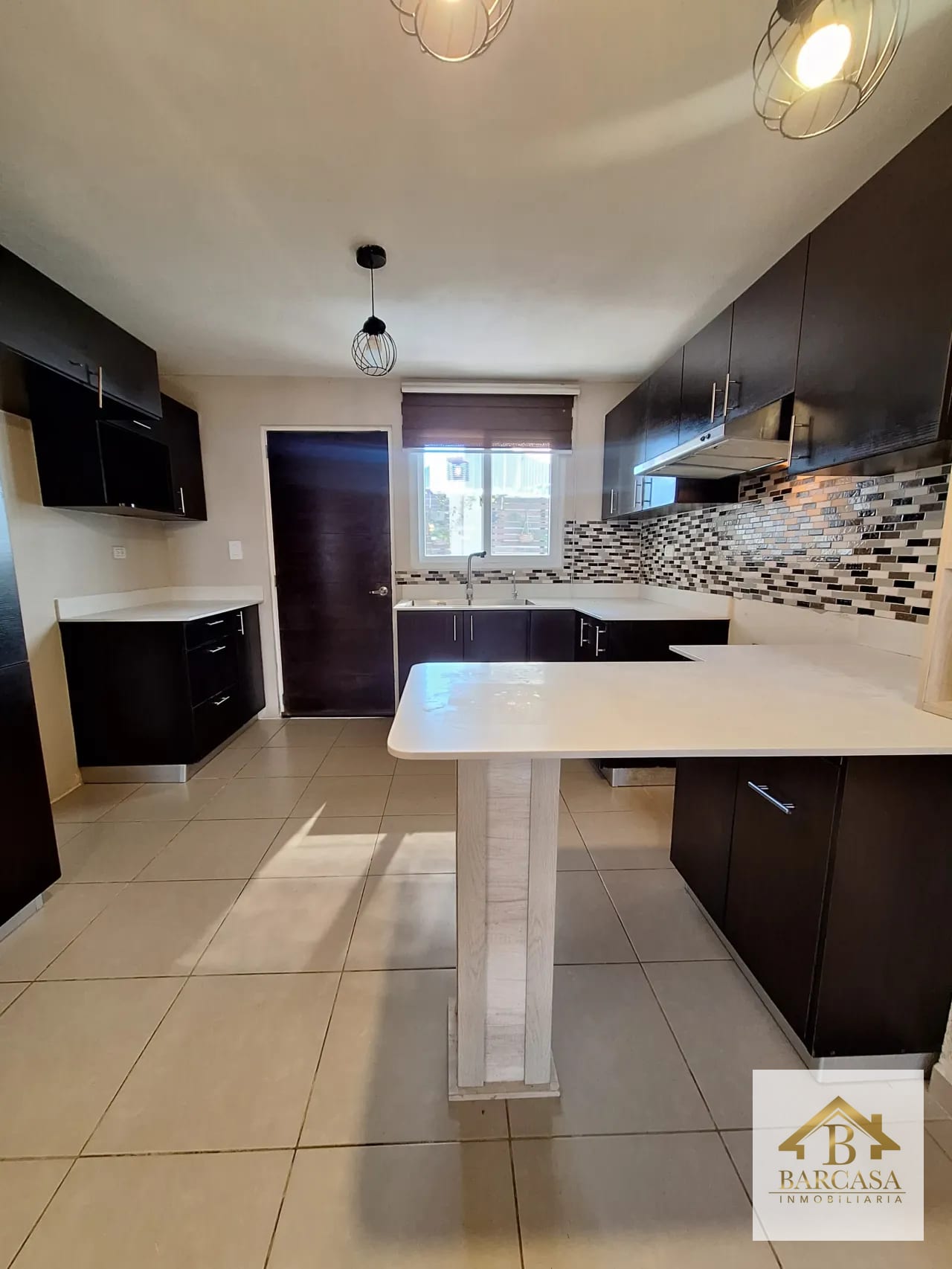 Se vende casa km 30 carretera al salvador. 4 habitaciones condominio con piscinas — Casa en Venta en Alamedas de Santo Domingo, Carretera a El Salvador, Guatemala, Ciudad — foto 4 de 16