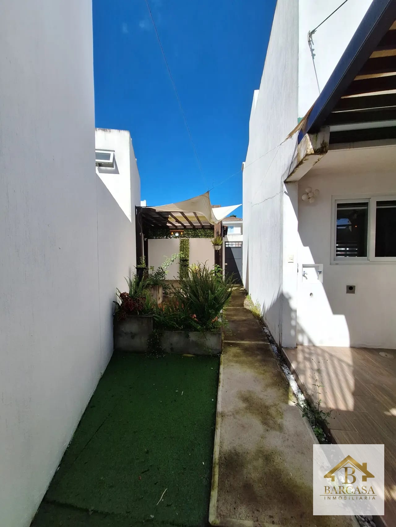 Se vende casa km 30 carretera al salvador. 4 habitaciones condominio con piscinas — Casa en Venta en Alamedas de Santo Domingo, Carretera a El Salvador, Guatemala, Ciudad — foto 9 de 16