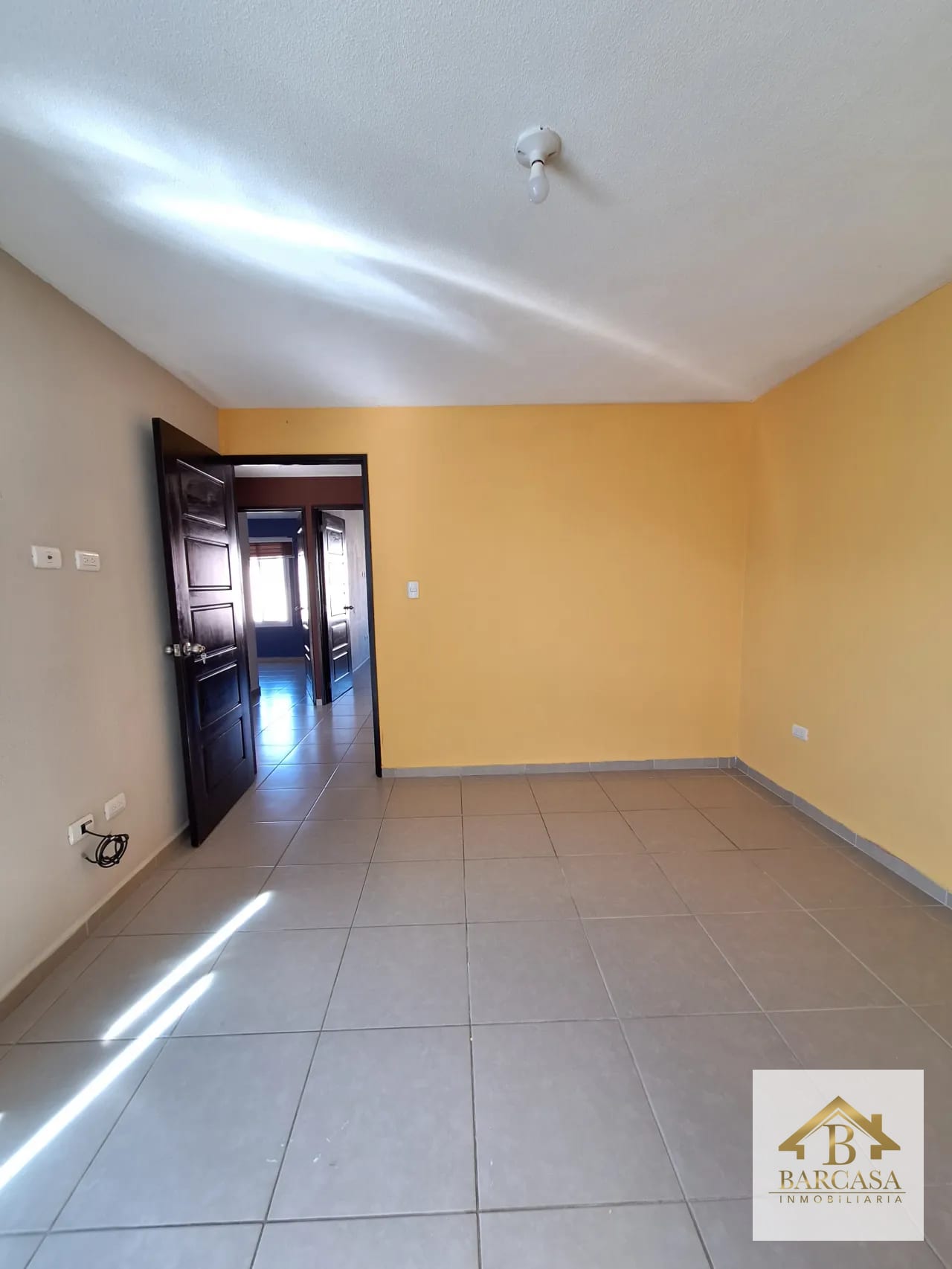 Se vende casa km 30 carretera al salvador. 4 habitaciones condominio con piscinas — Casa en Venta en Alamedas de Santo Domingo, Carretera a El Salvador, Guatemala, Ciudad — foto 10 de 16