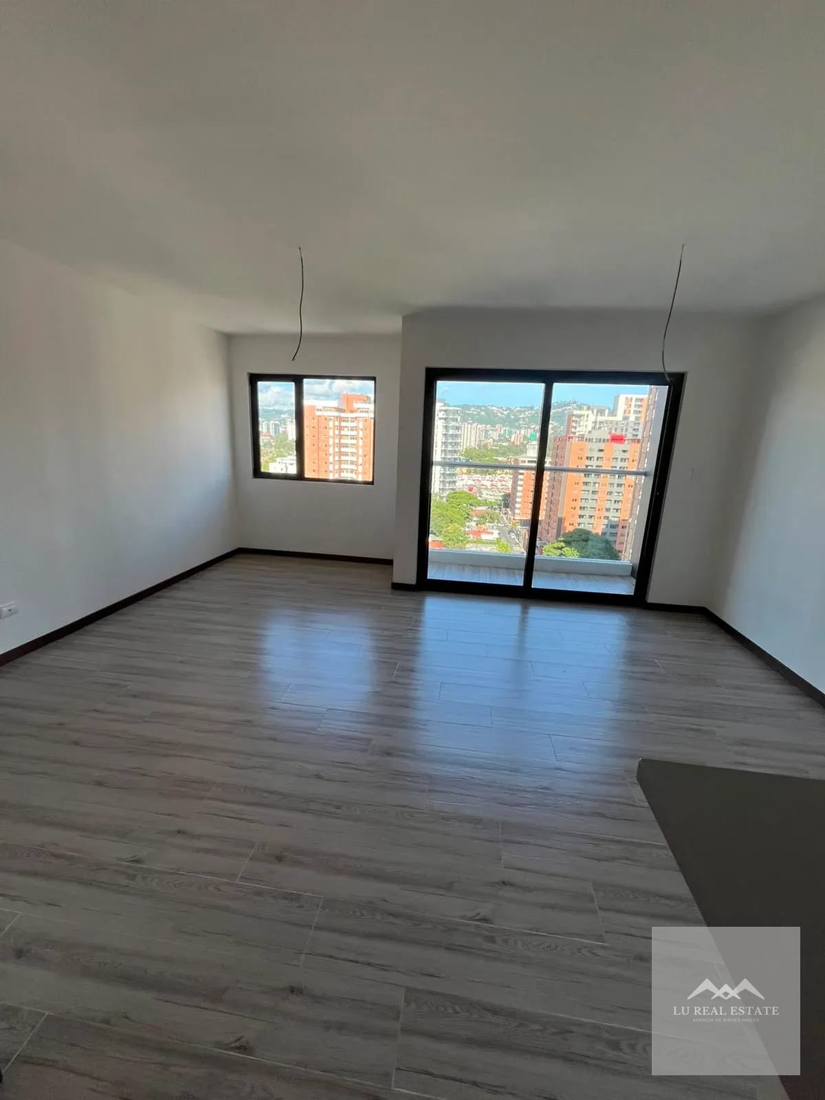 Espectacular apartamento de dos habitaciones en z10 — Apartamento en Venta en Zona 10, Guatemala, Ciudad — foto 1 de 7