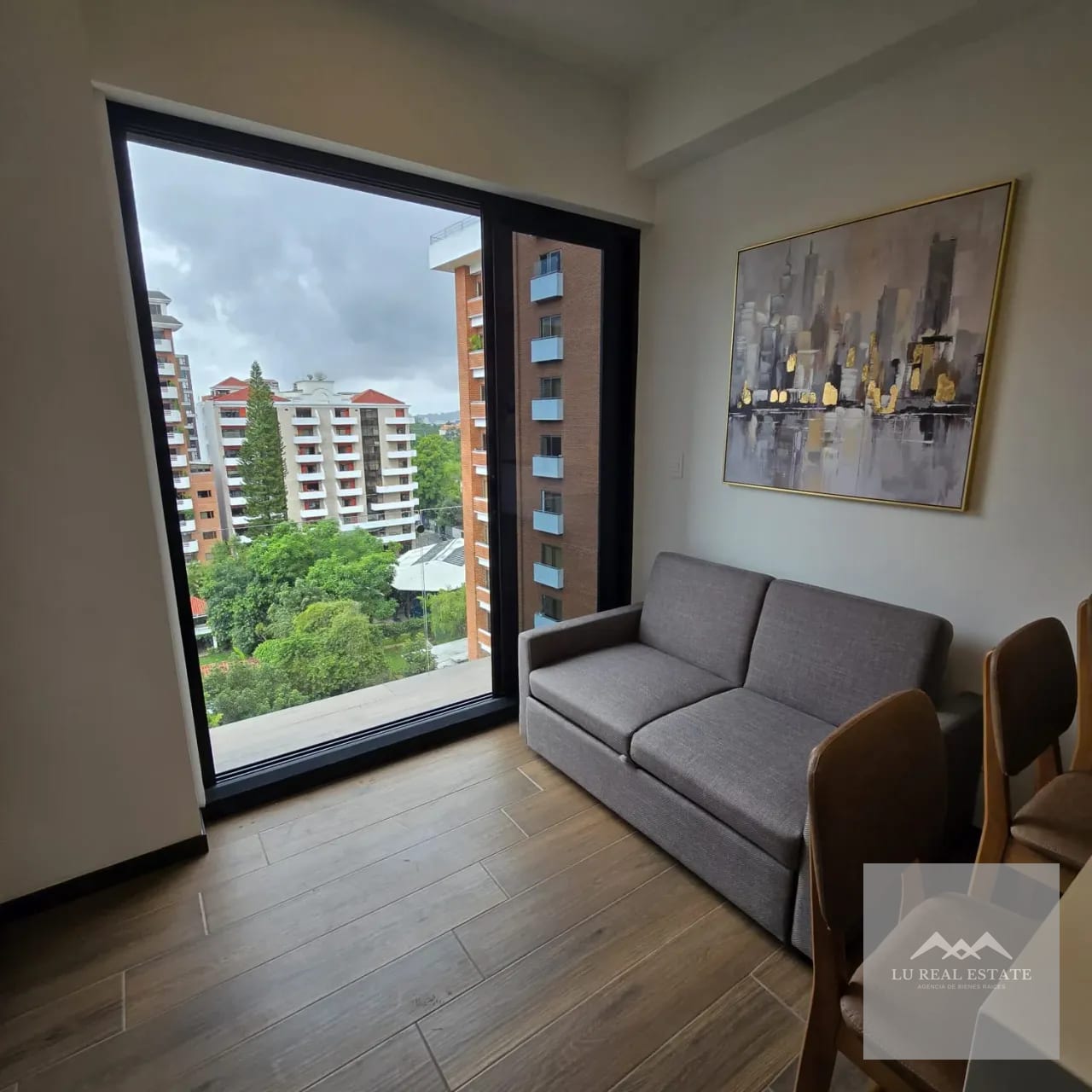 Espectacular apartamento en z10 — Apartamento en Alquiler en Zona 10, Guatemala, Ciudad — foto 2 de 9