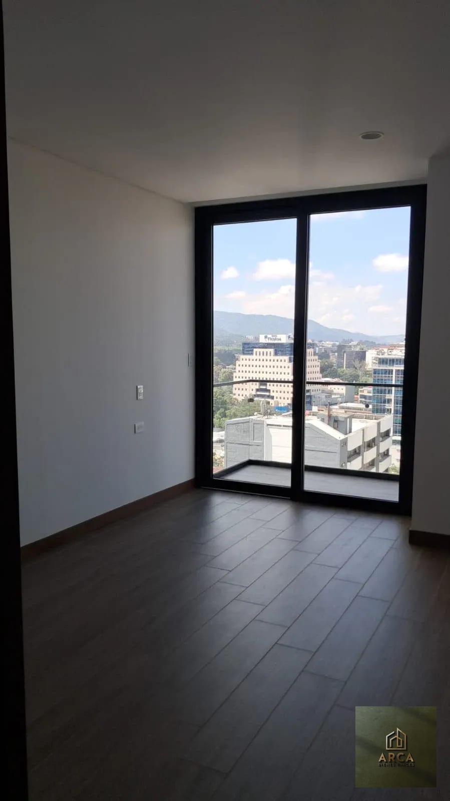 Apartamento en alquiler zona 10 — Apartamento en Venta en Zona 10, Guatemala, Ciudad — foto 6 de 11