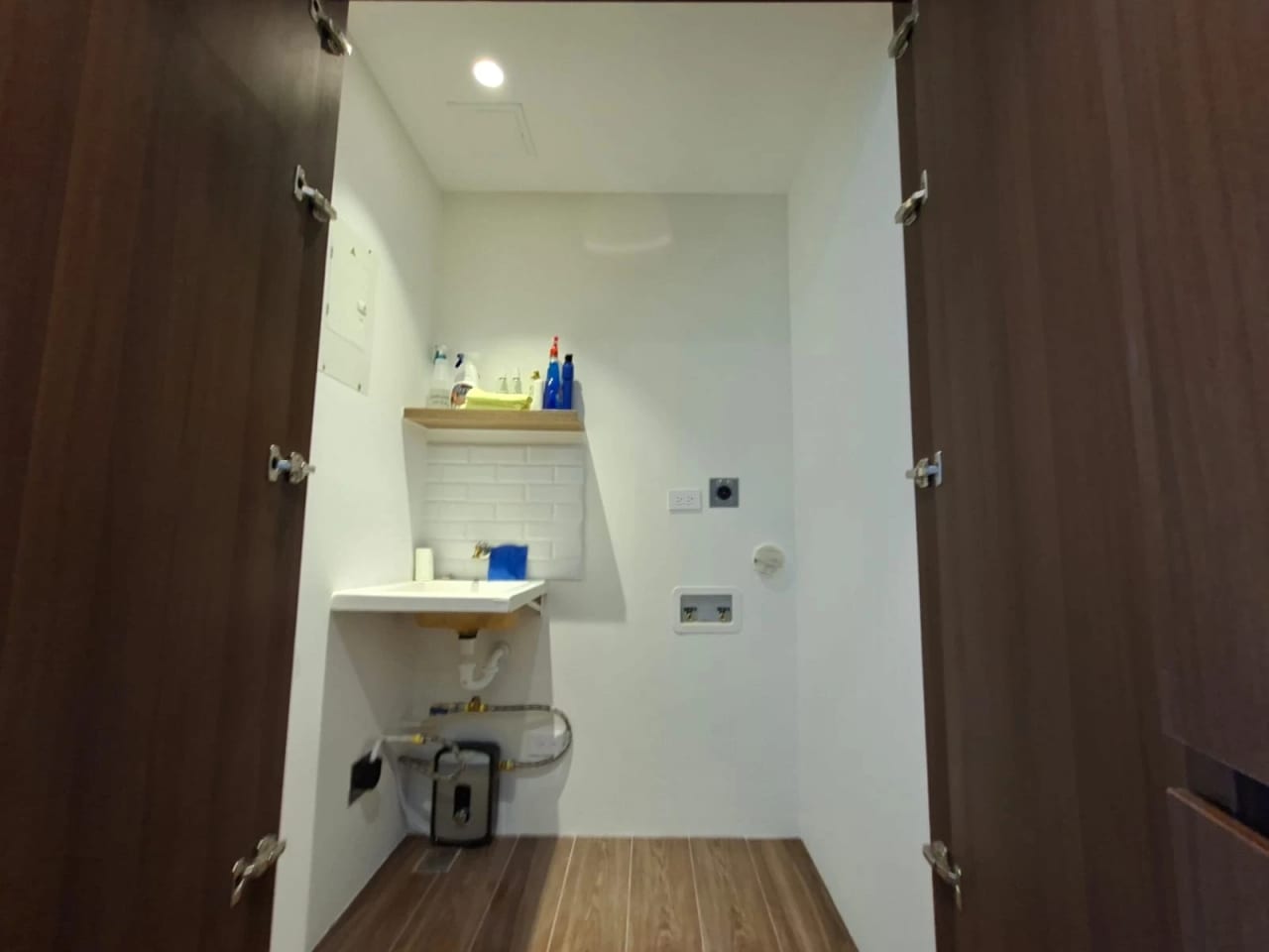 RENTO PRECIOSO APARTAMENTO DE 1 HABITACIÓN EN ZONA 10, EXCELENTE UBICACIÓN — Apartamento en Alquiler en Atarah, Zona 10, Guatemala, Ciudad — foto 5 de 16