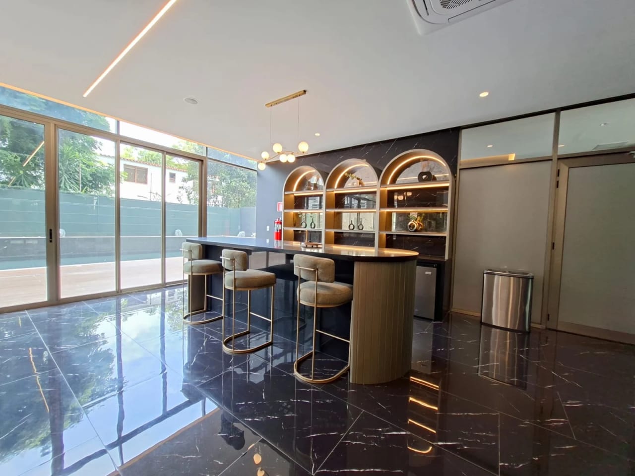 RENTO PRECIOSO APARTAMENTO DE 1 HABITACIÓN EN ZONA 10, EXCELENTE UBICACIÓN — Apartamento en Alquiler en Atarah, Zona 10, Guatemala, Ciudad — foto 15 de 16