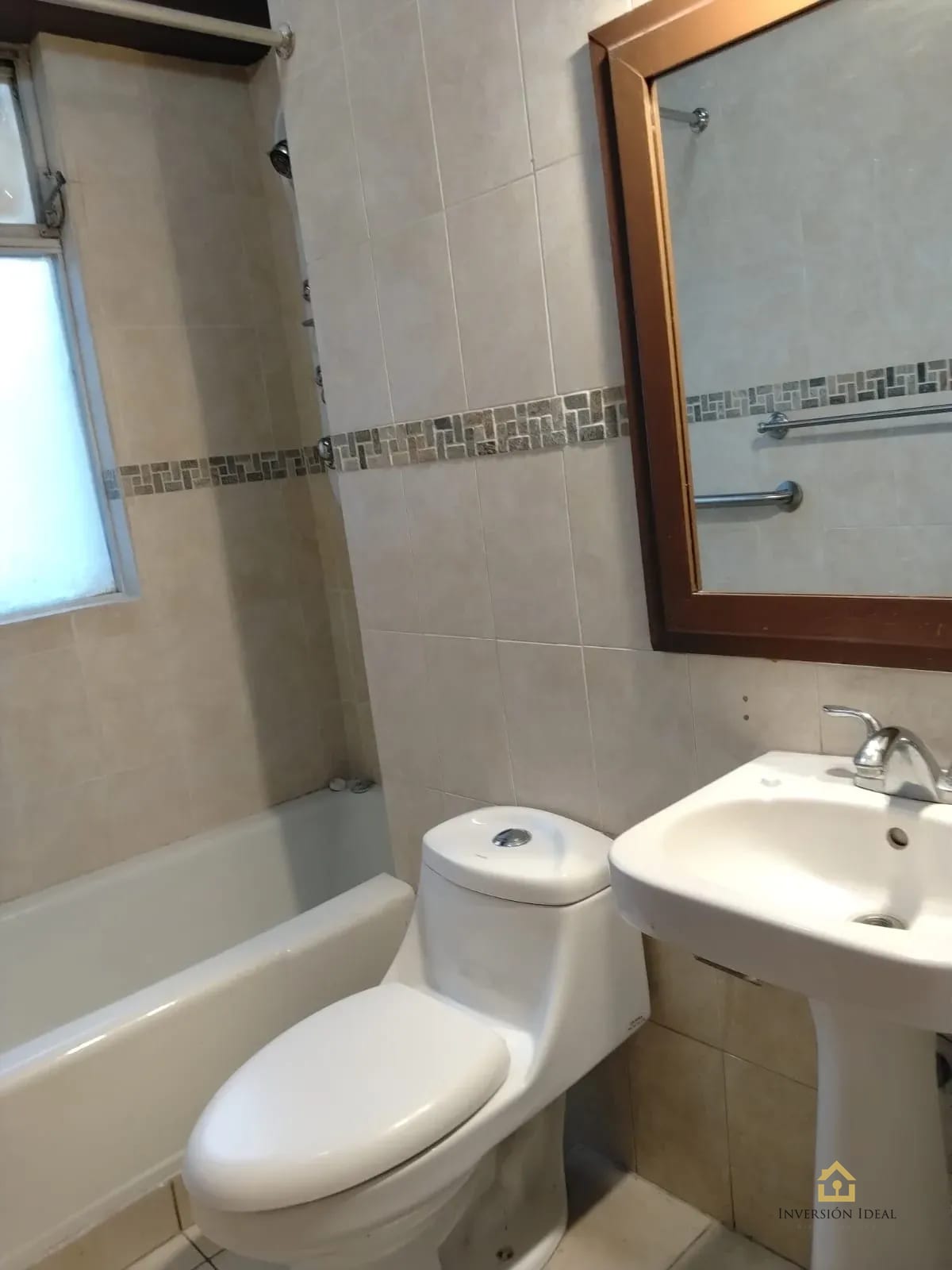 Apartamento en renta - Q6,200 - Edificio Convista Z.15 - 1 Hab + Cuarto de Servicio — Apartamento en Alquiler en San Lázaro, Zona 15, Guatemala, Ciudad — foto 9 de 10