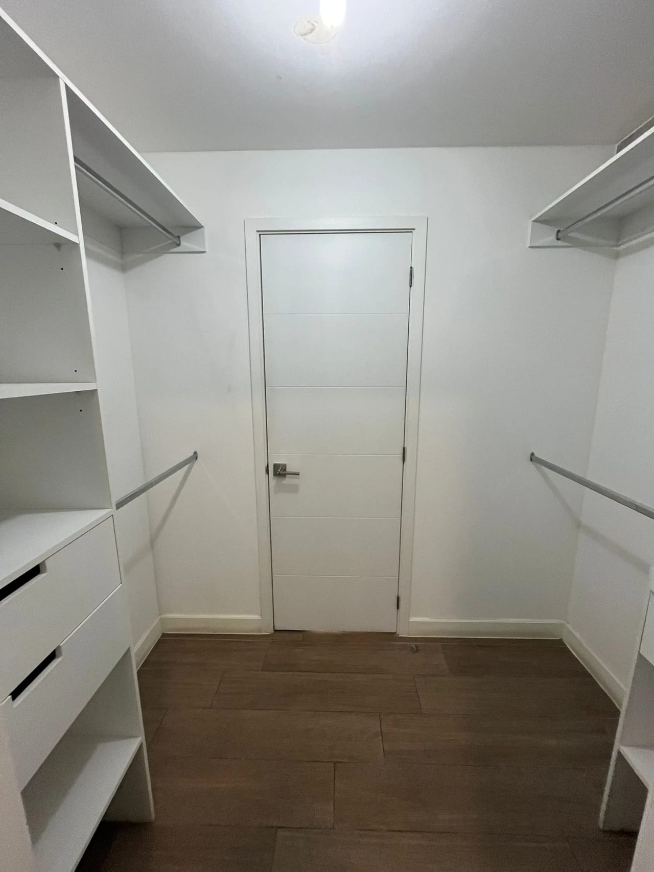 Apartamento en venta para inversión 2 dormitorios en Edificio Granat zona 4 — Apartamento en Venta en Granat, Zona 4, Guatemala, Ciudad — foto 10 de 17