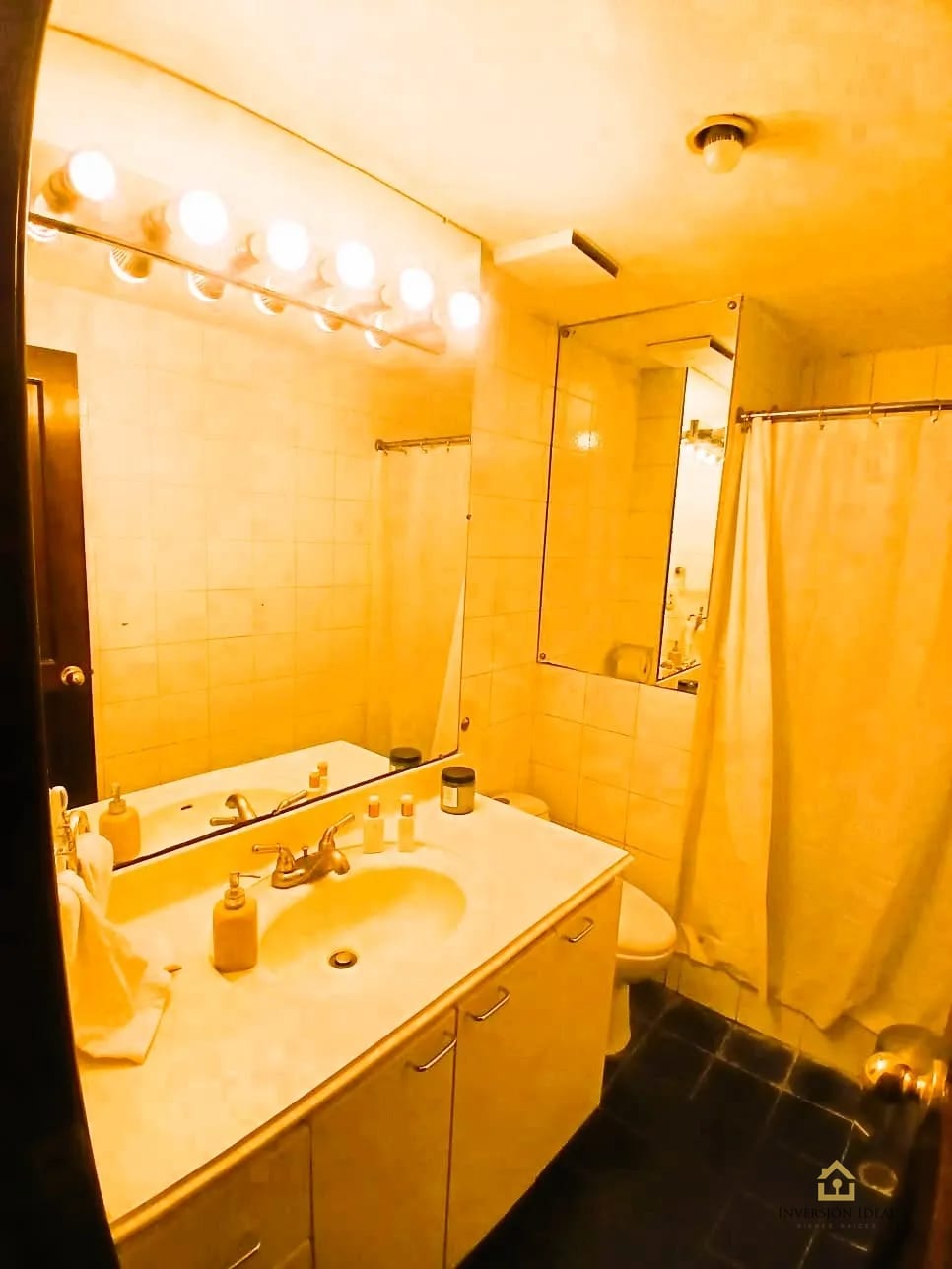 Apartamento en renta o venta 133 mts2 3 Hab + cuarto de servicio zona 10 — Apartamento en Alquiler en Villareal, Zona 10, Guatemala, Ciudad — foto 4 de 17